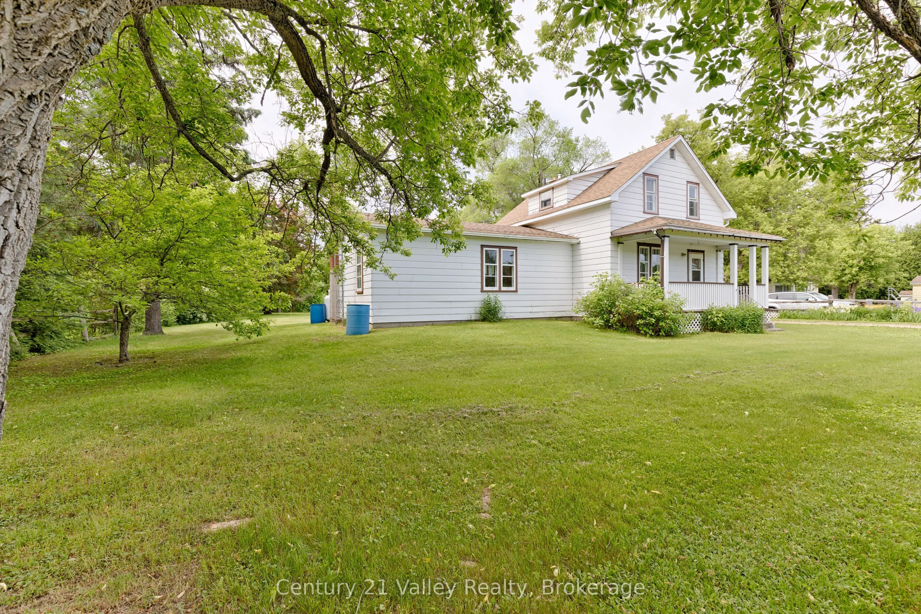 3879 Foymount Road