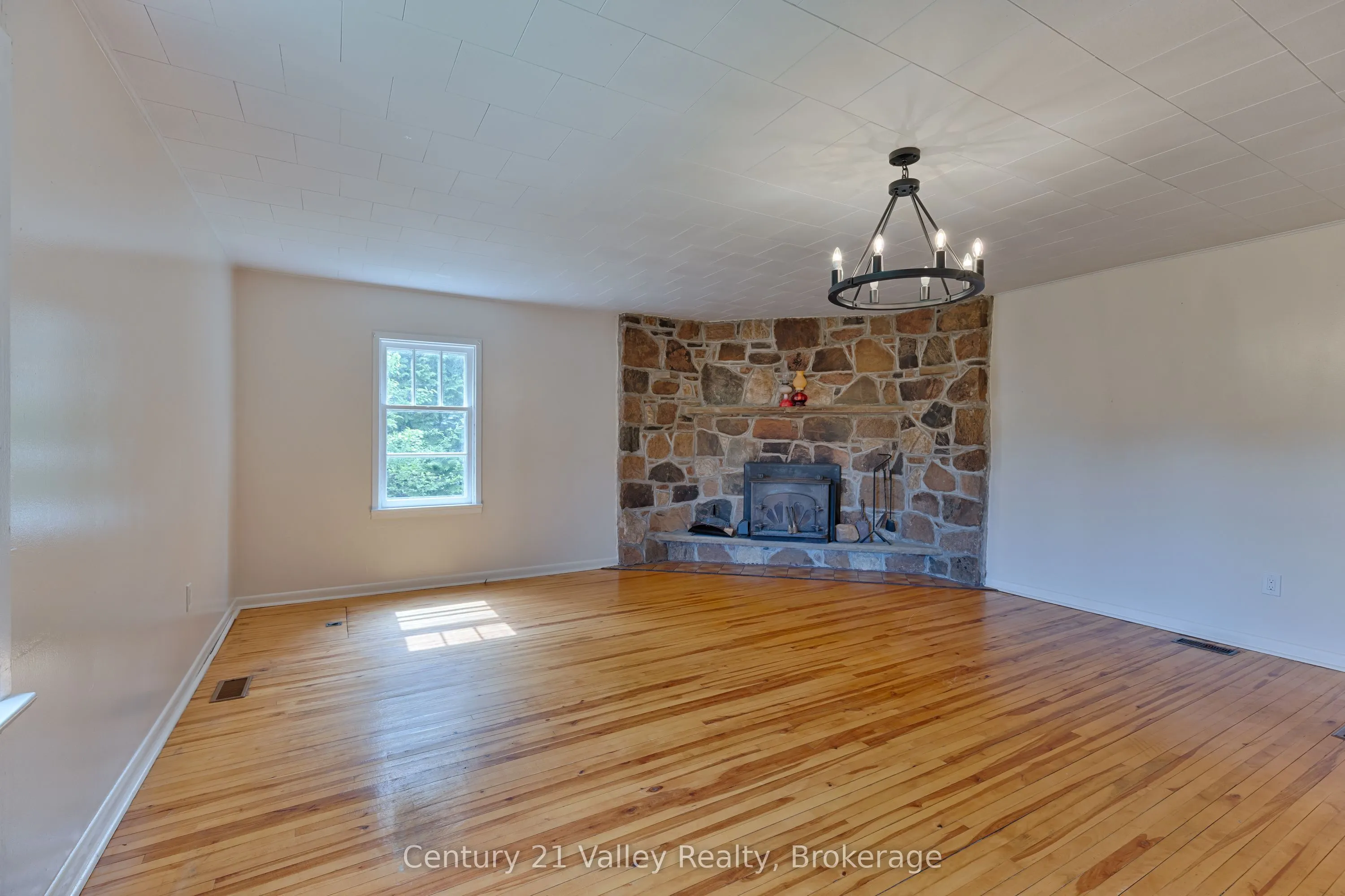 3879 Foymount Road