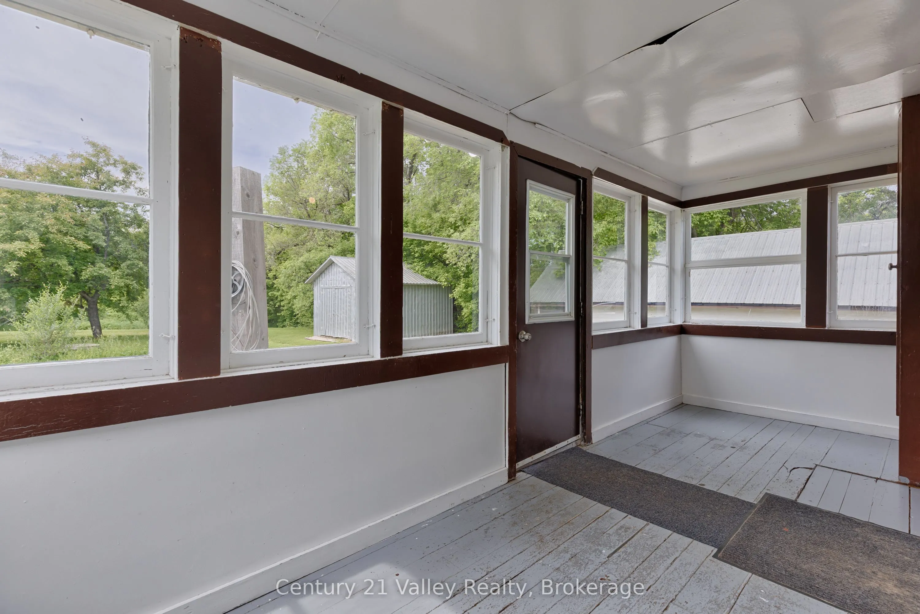 3879 Foymount Road