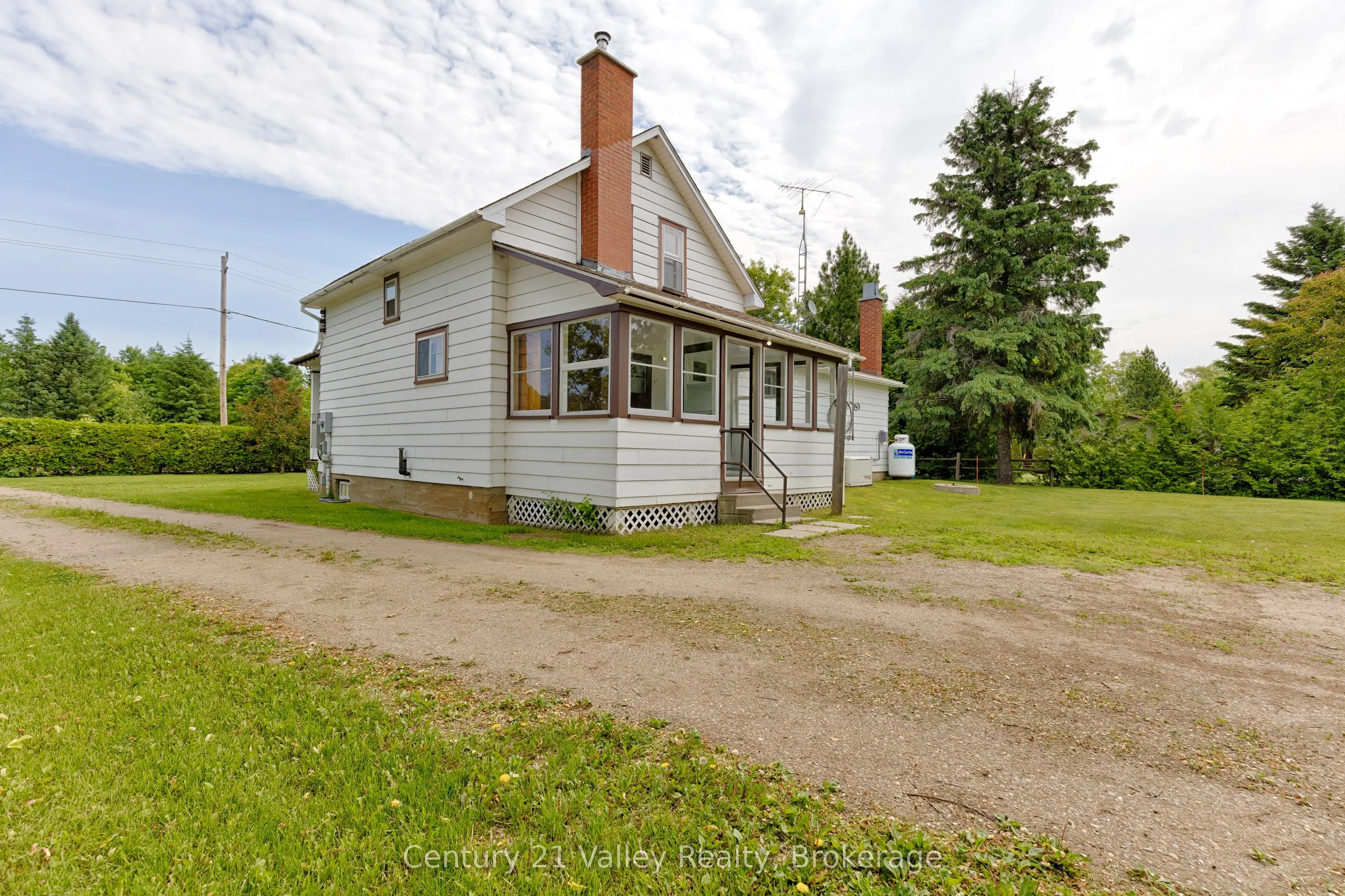 3879 Foymount Road
