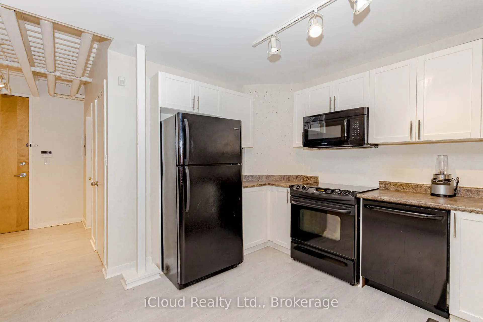 66 Bay Street S #107