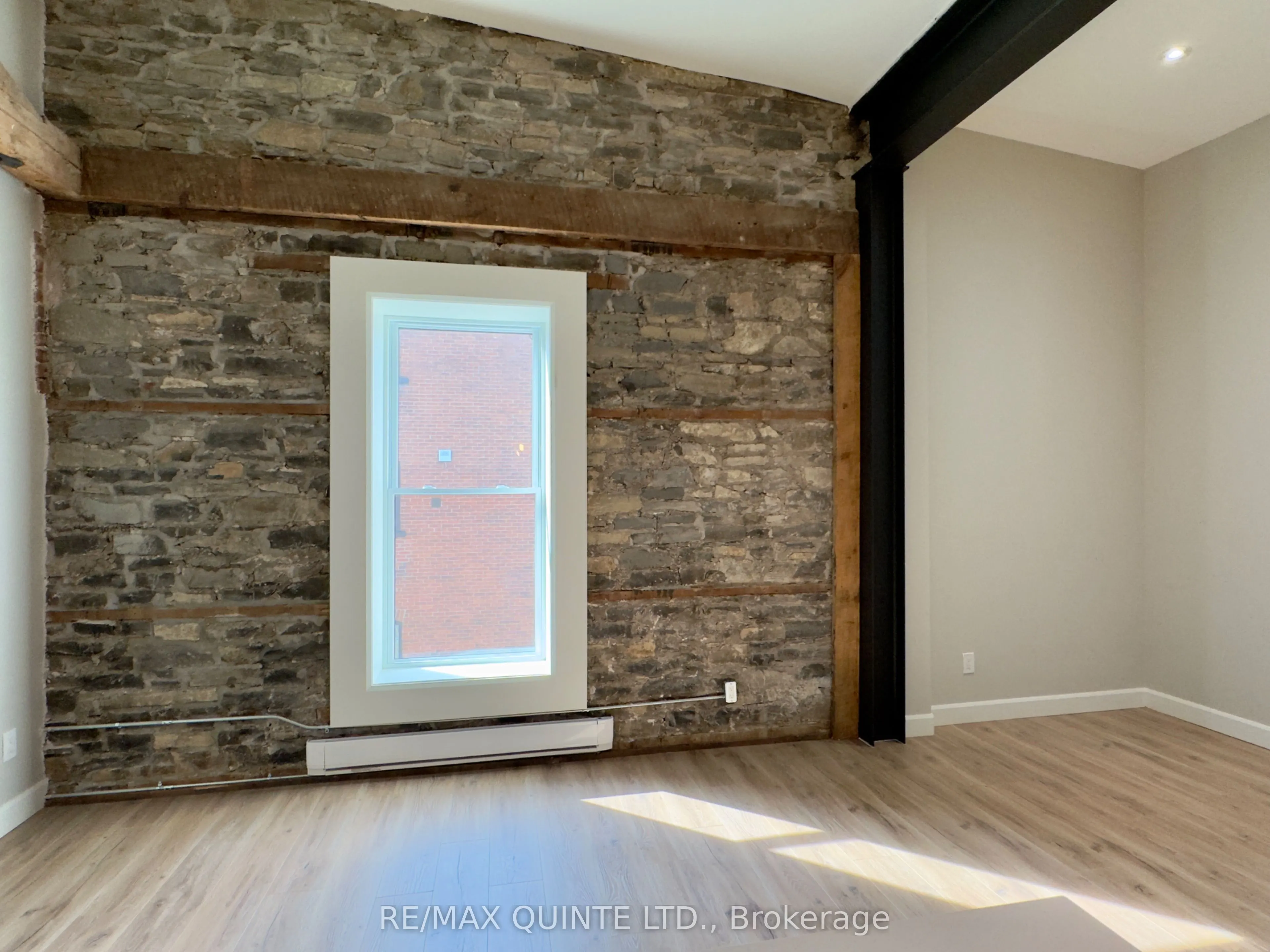330 Victoria Street, #6