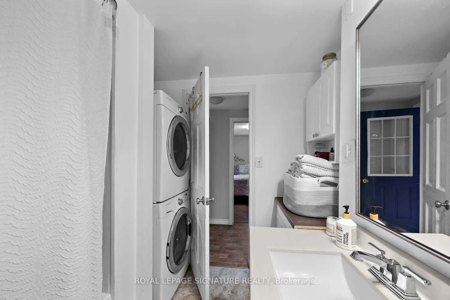87 Hope Street S