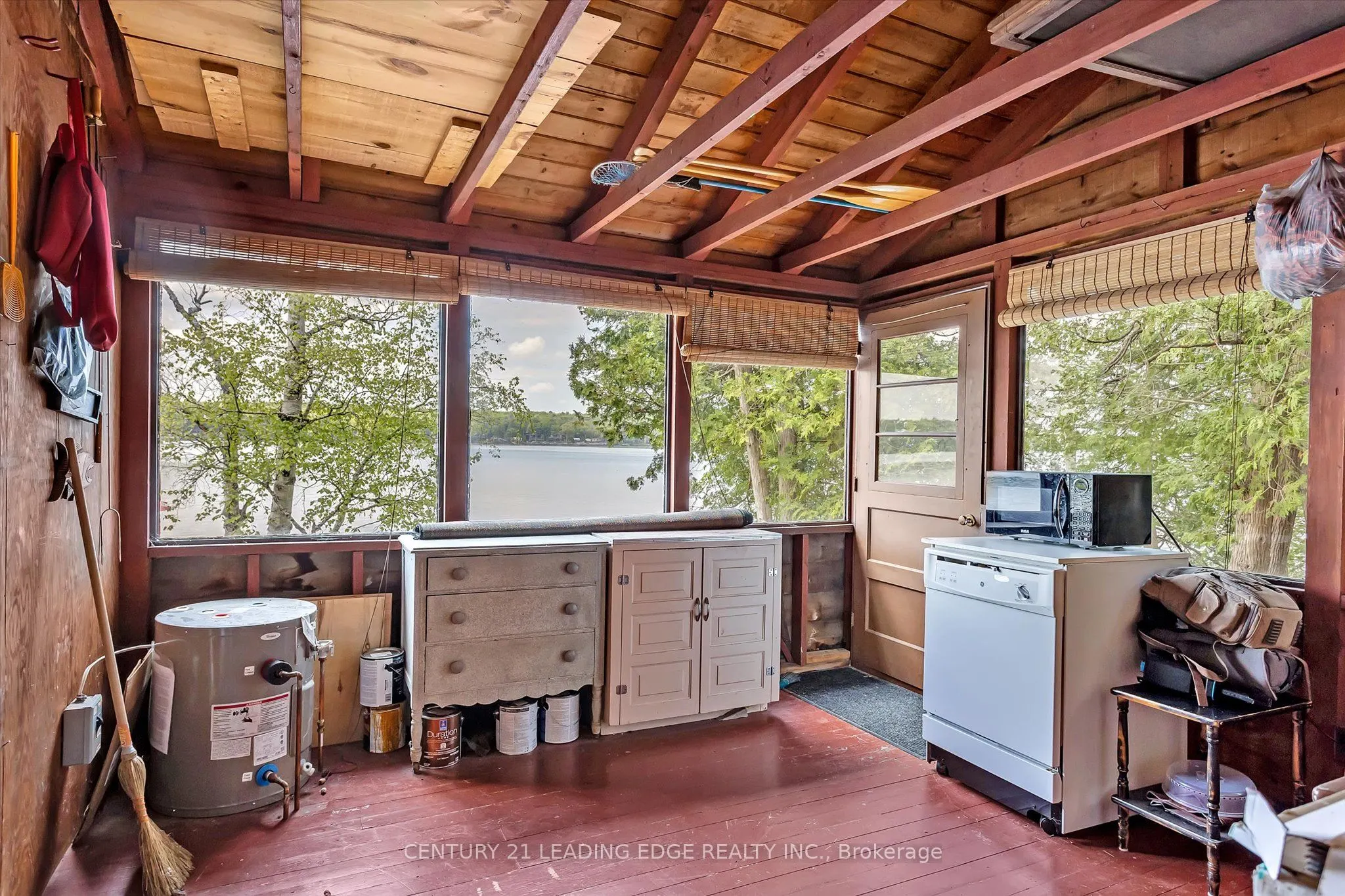 1956 WHITE LAKE Road E