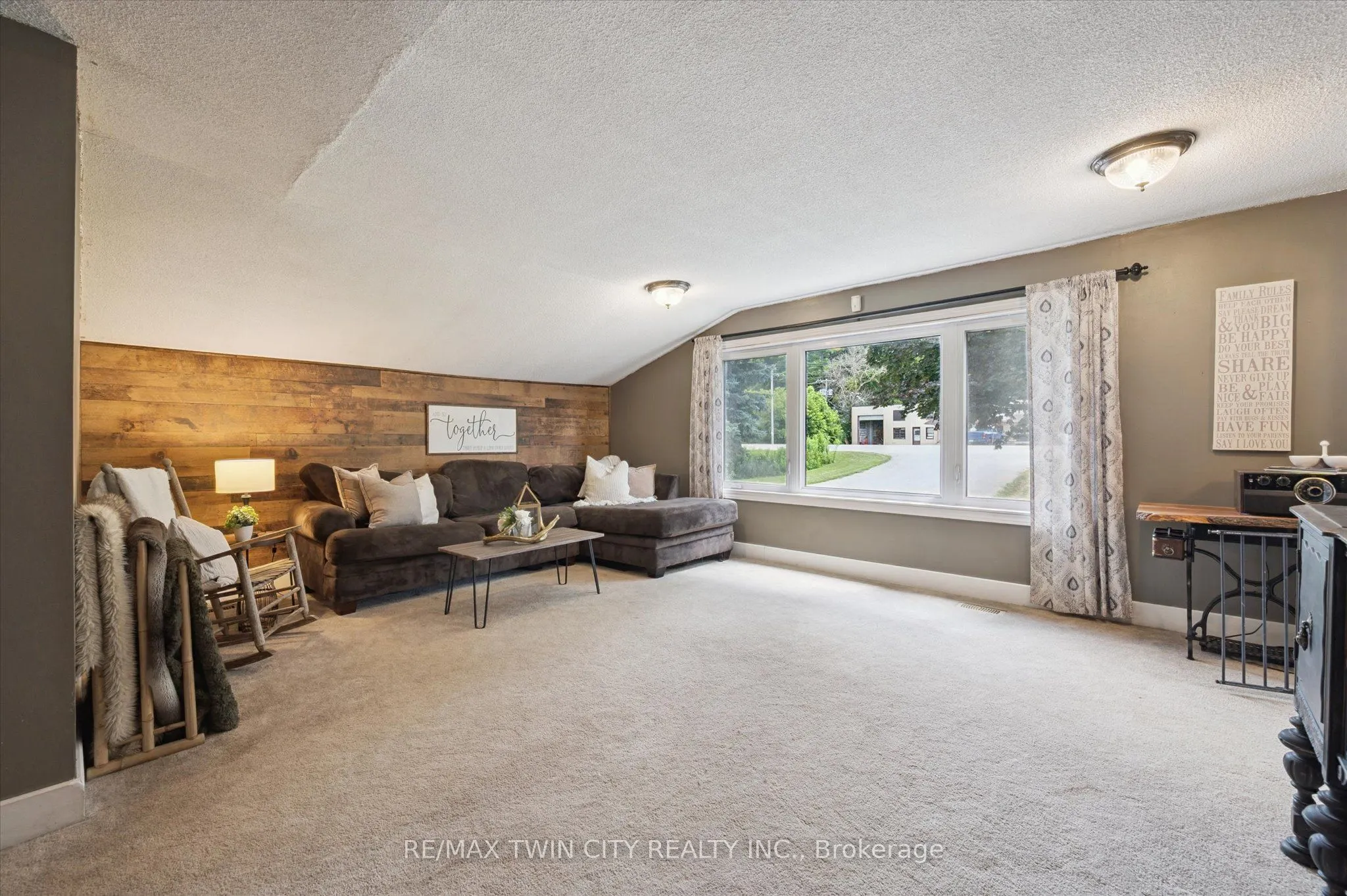 585033 County 9 Road