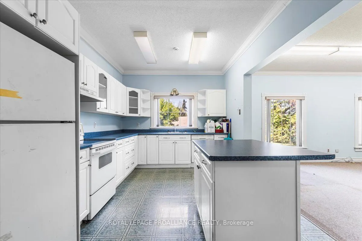 320 Colborne Street
