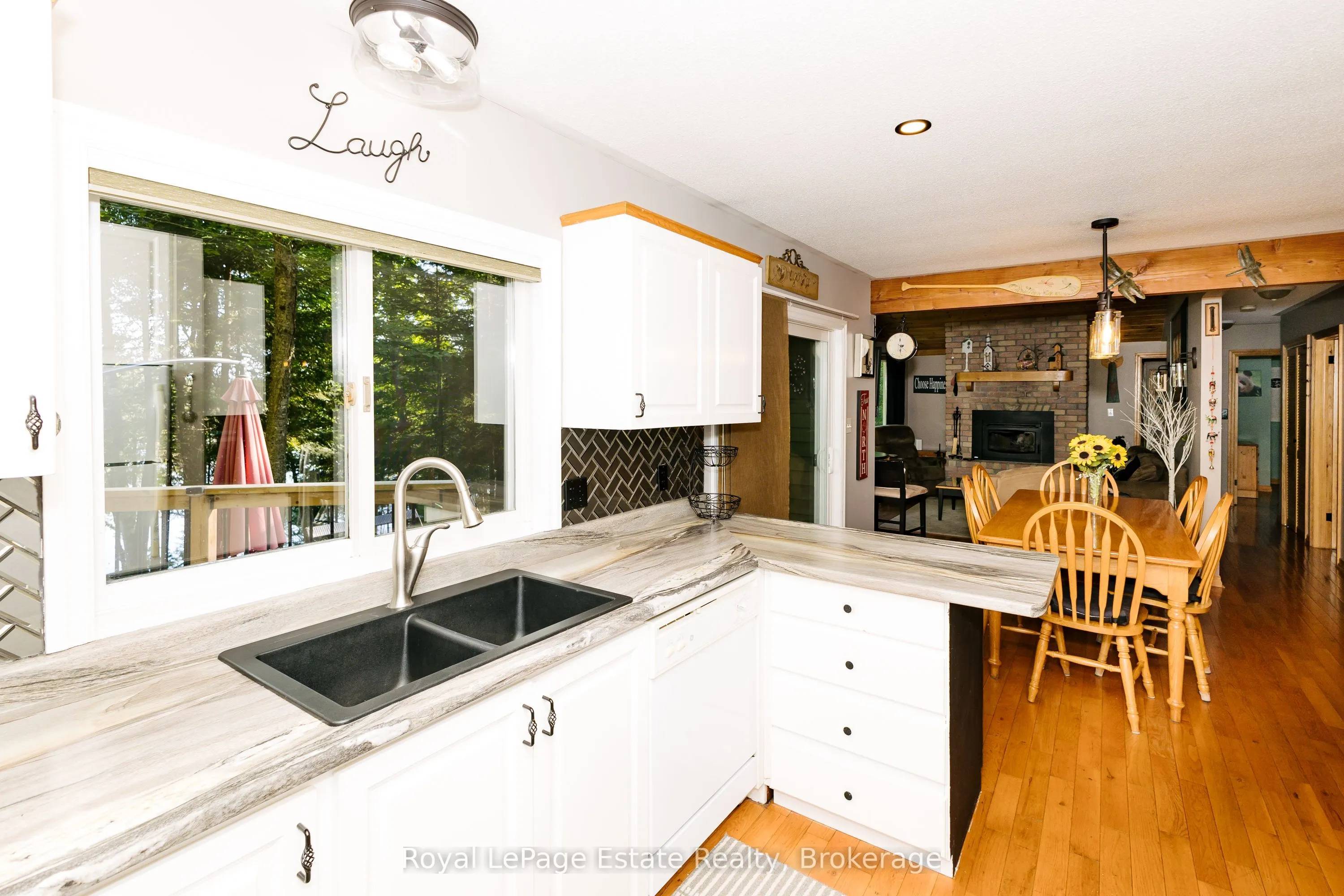 1157 Between Lakes Trail