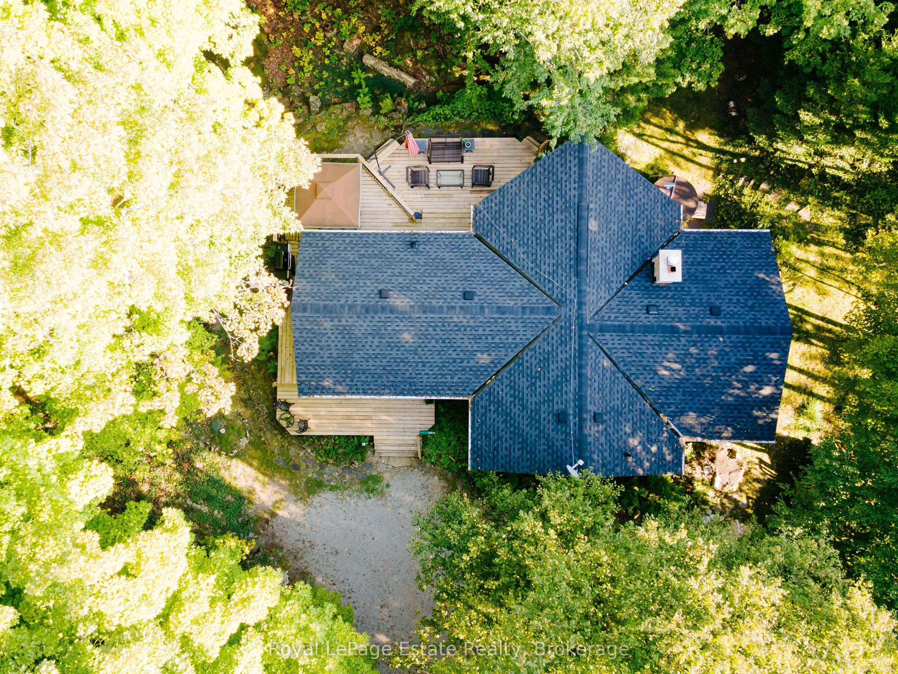 1157 Between Lakes Trail