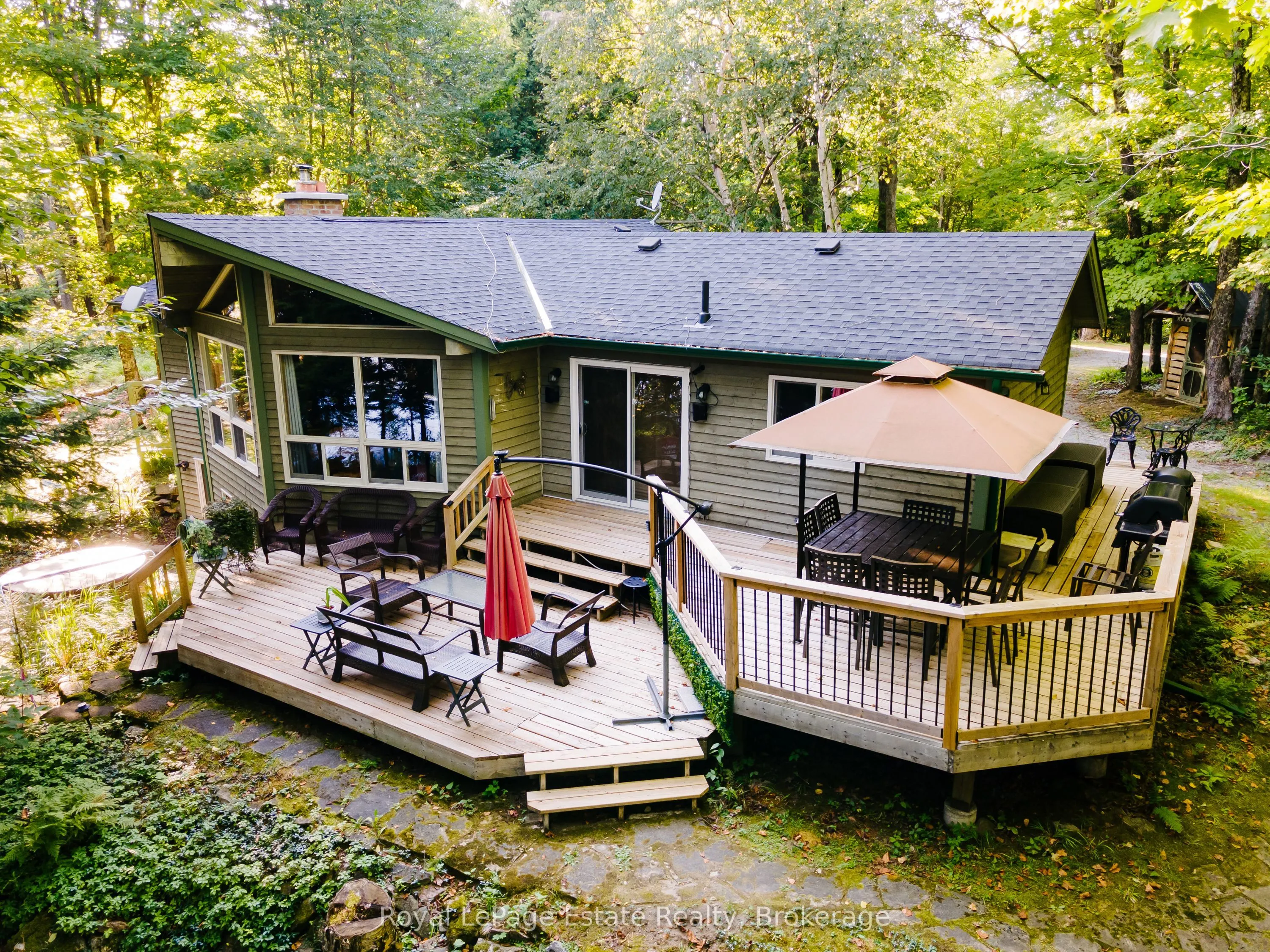 1157 Between Lakes Trail