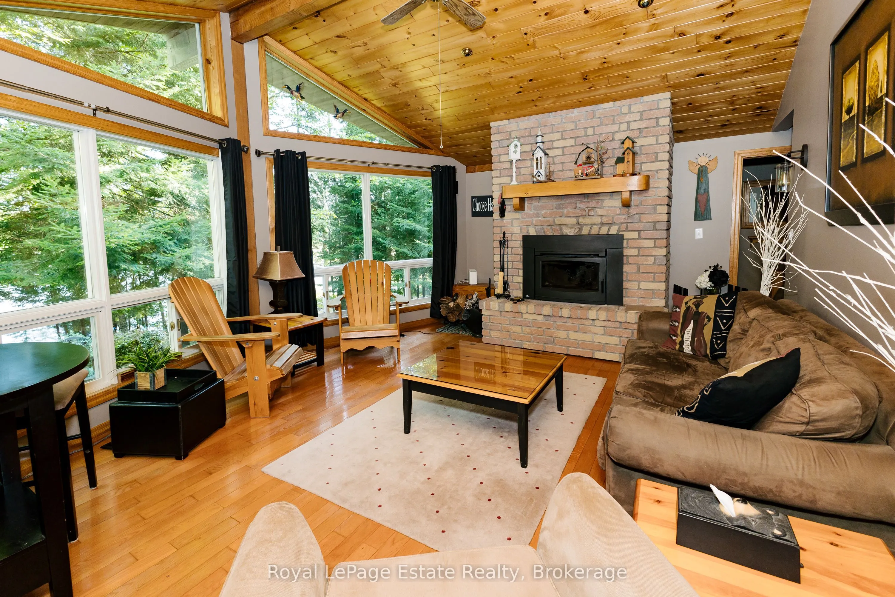 1157 Between Lakes Trail