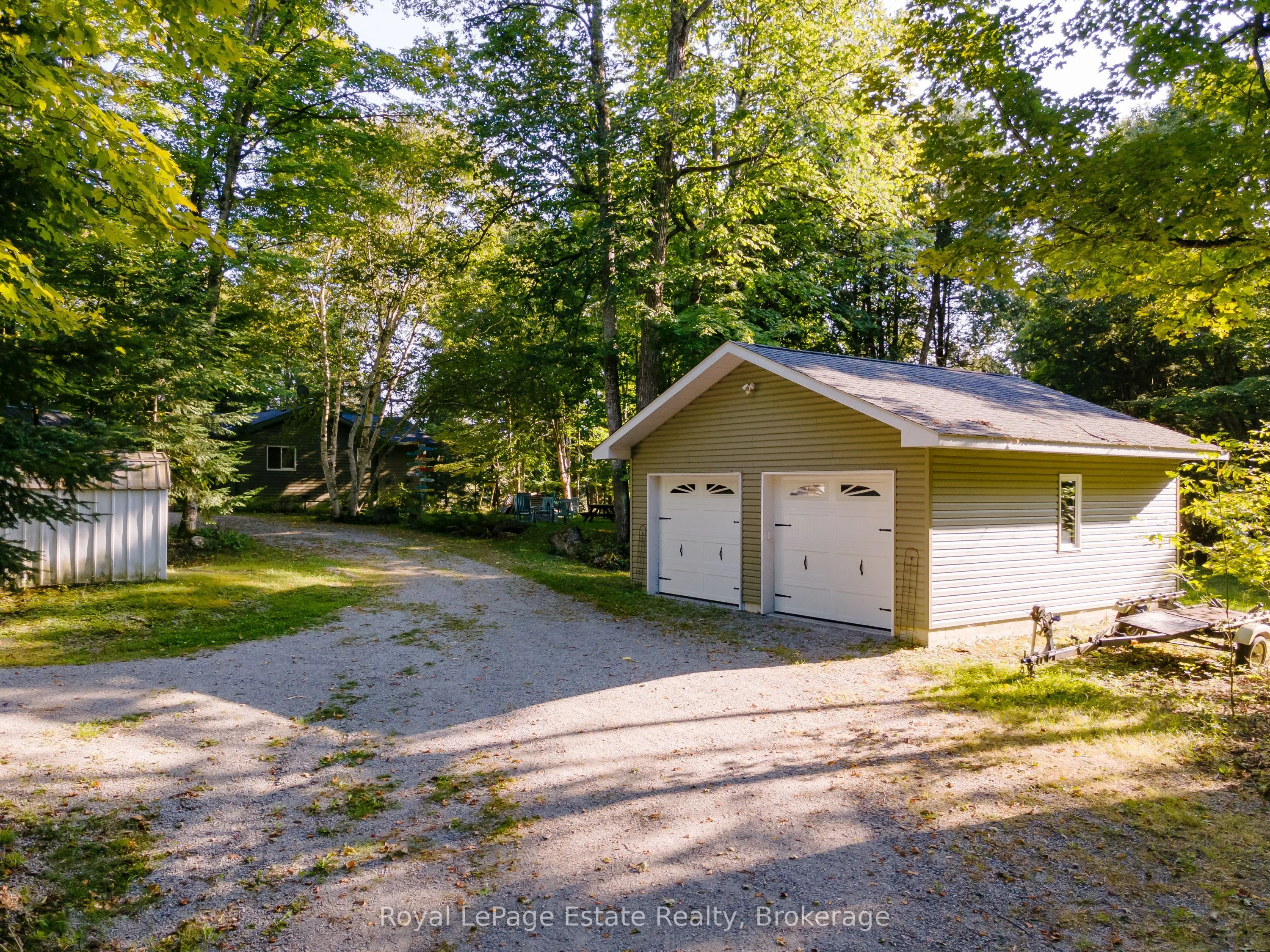 1157 Between Lakes Trail