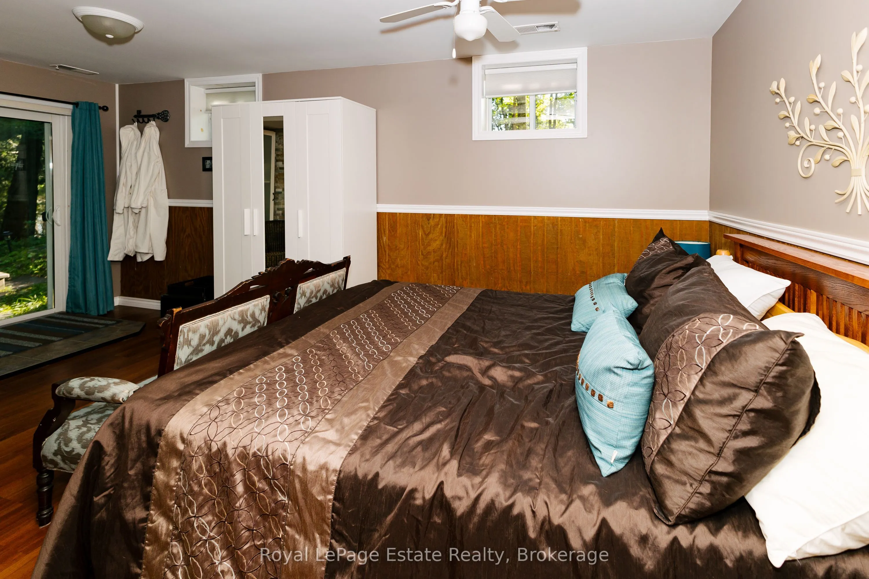 1157 Between Lakes Trail