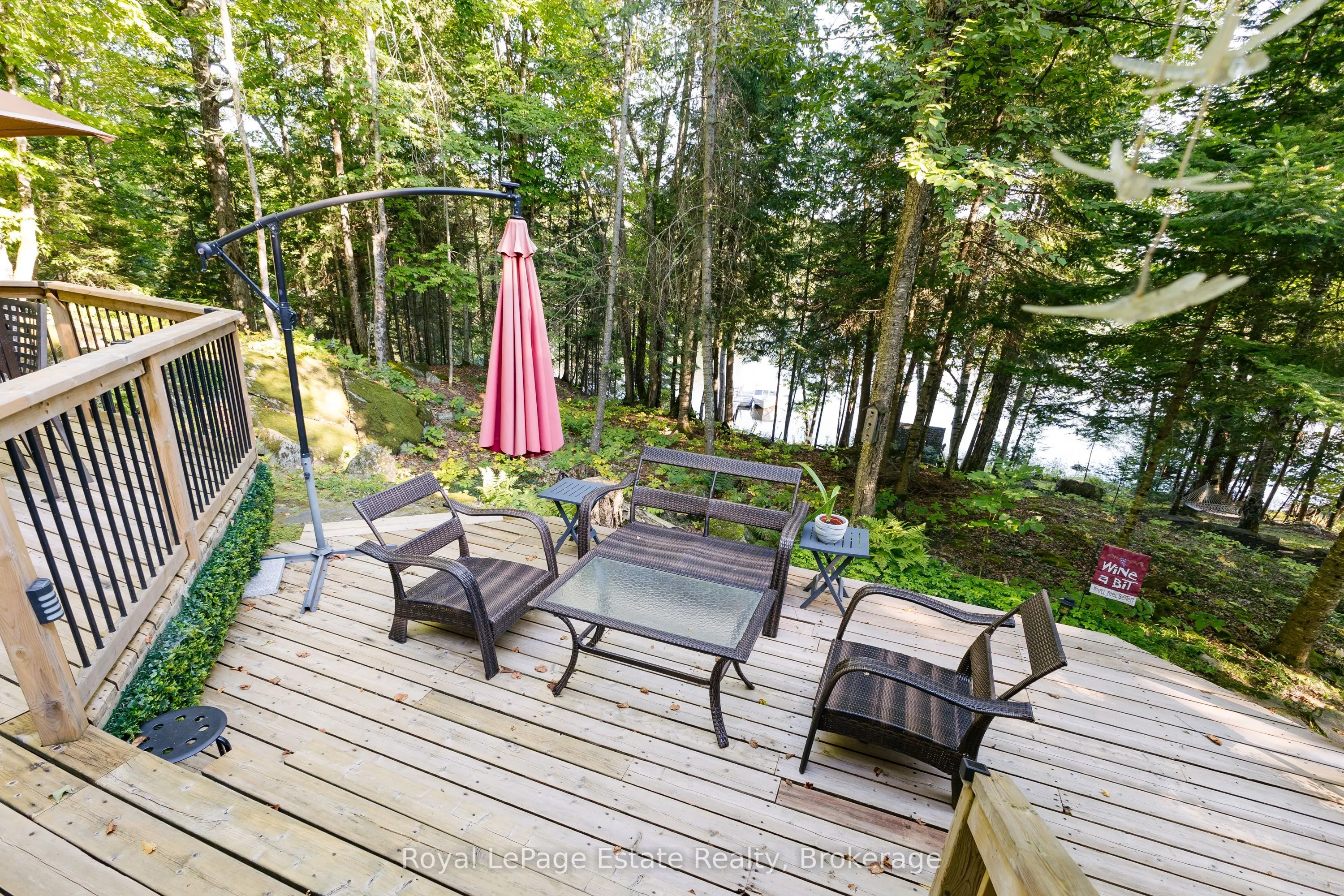 1157 Between Lakes Trail
