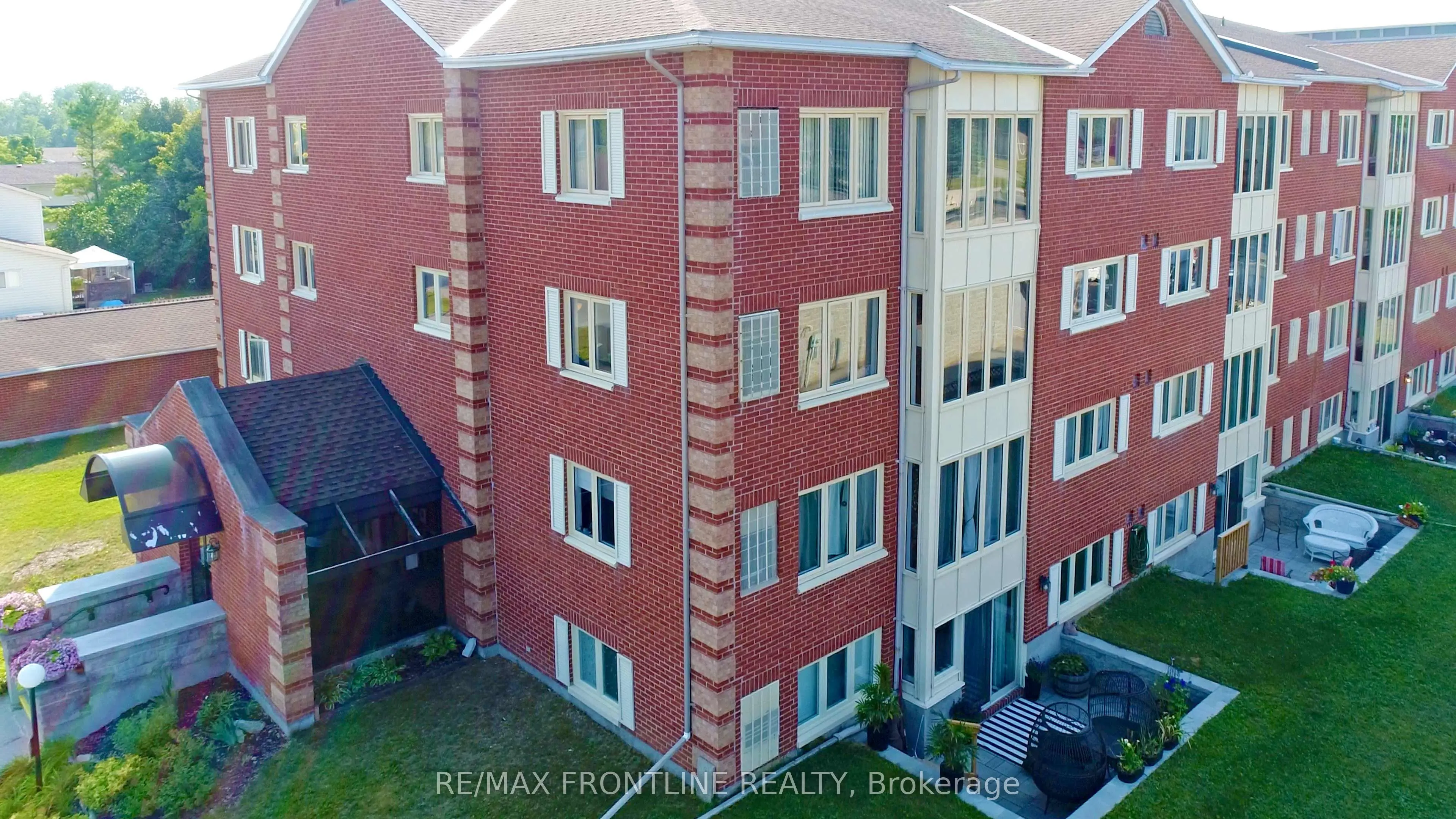 10 ARMSTRONG Drive #Unit #302