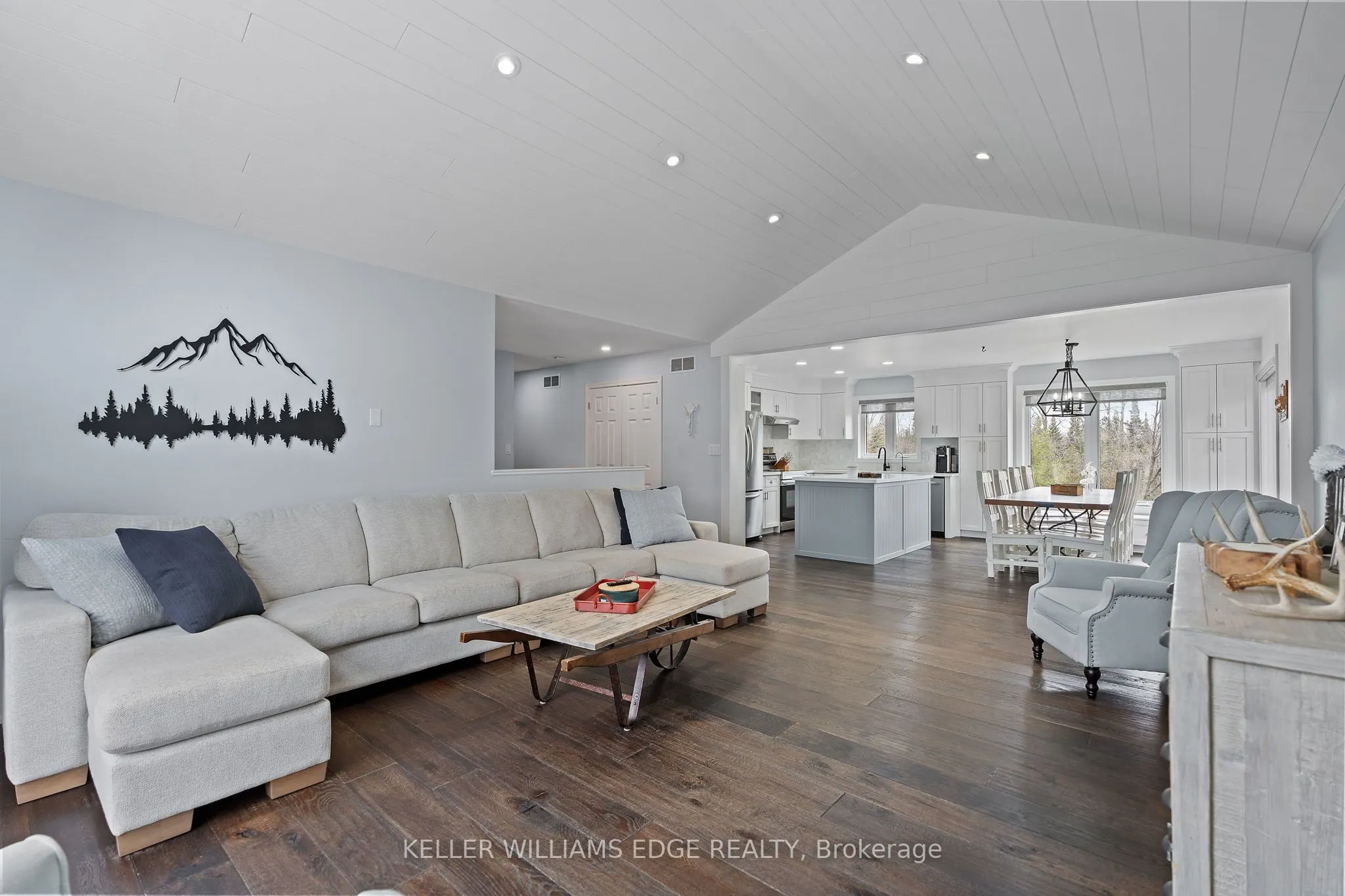 16 Credit River Road