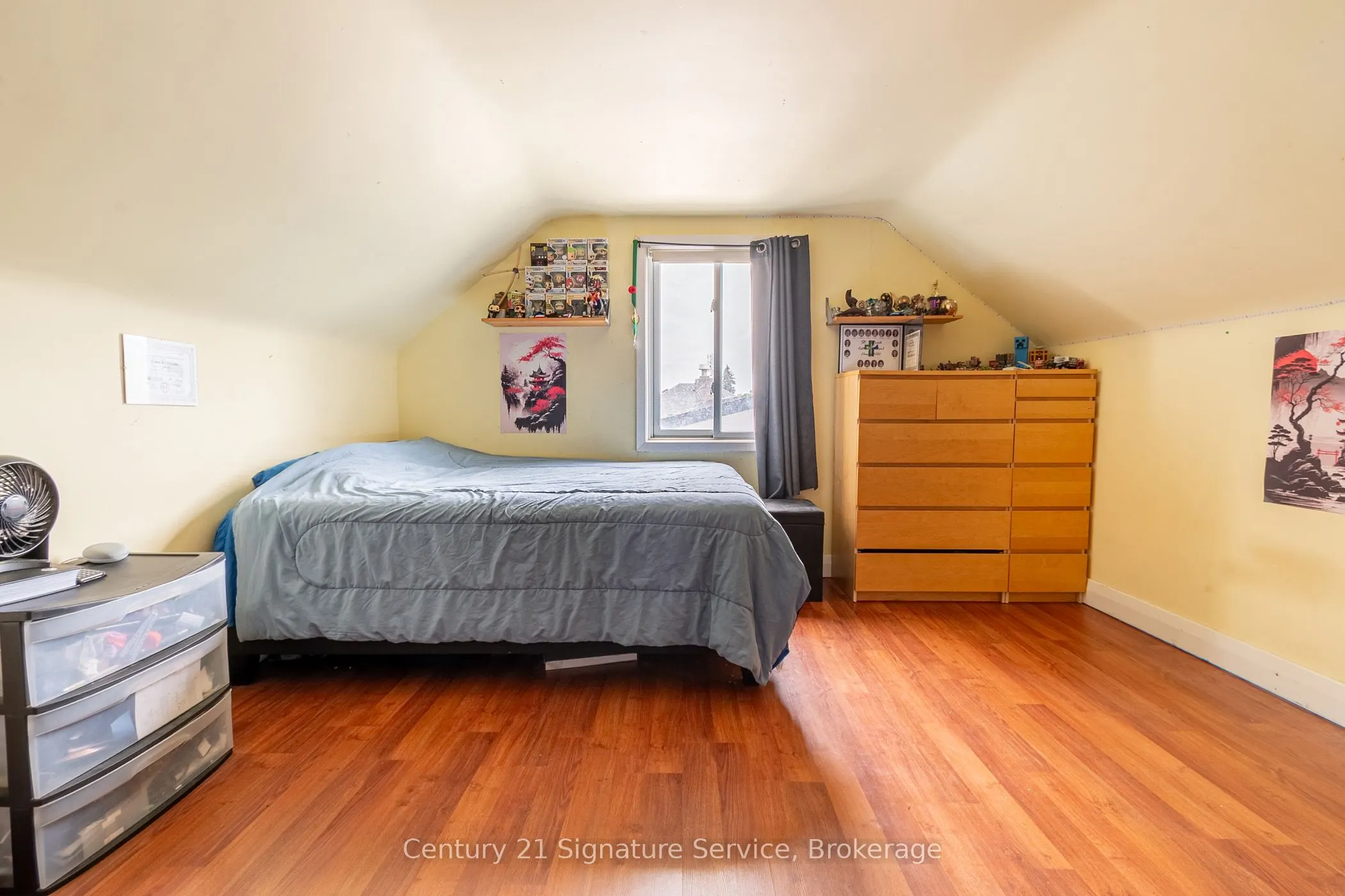 523 Clarence Street