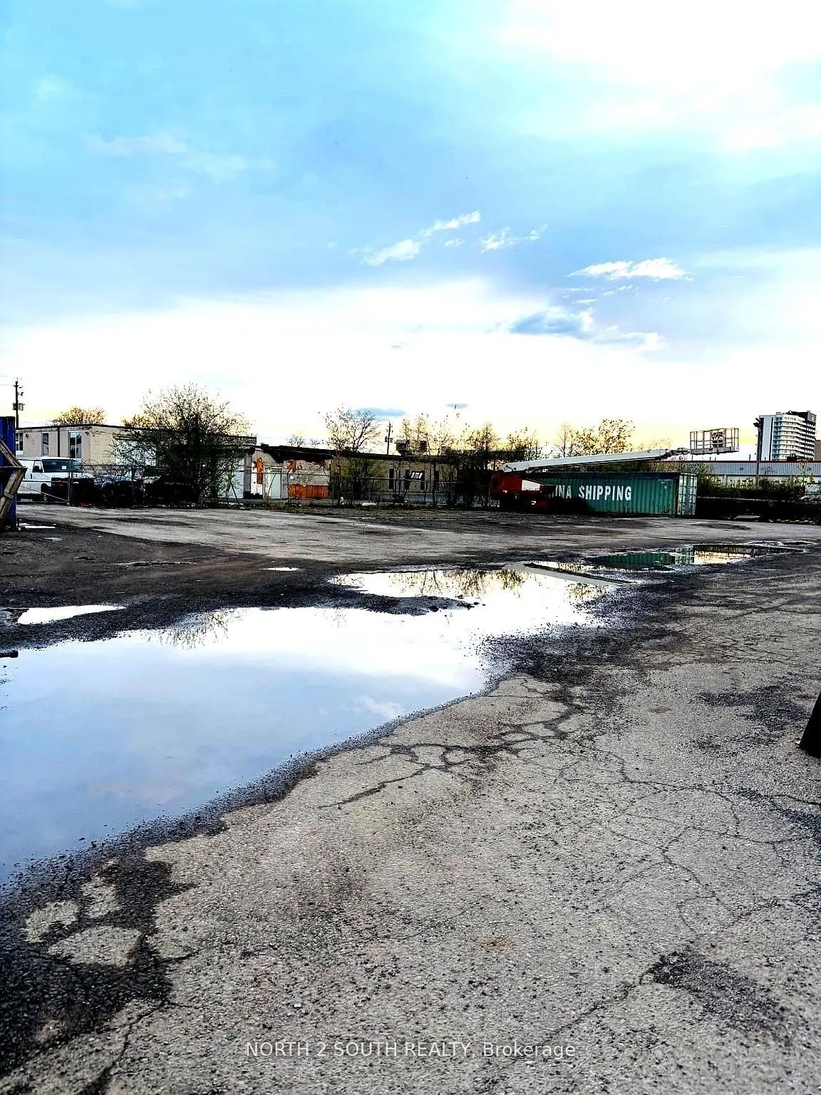 200 Arvin Avenue, #Yard