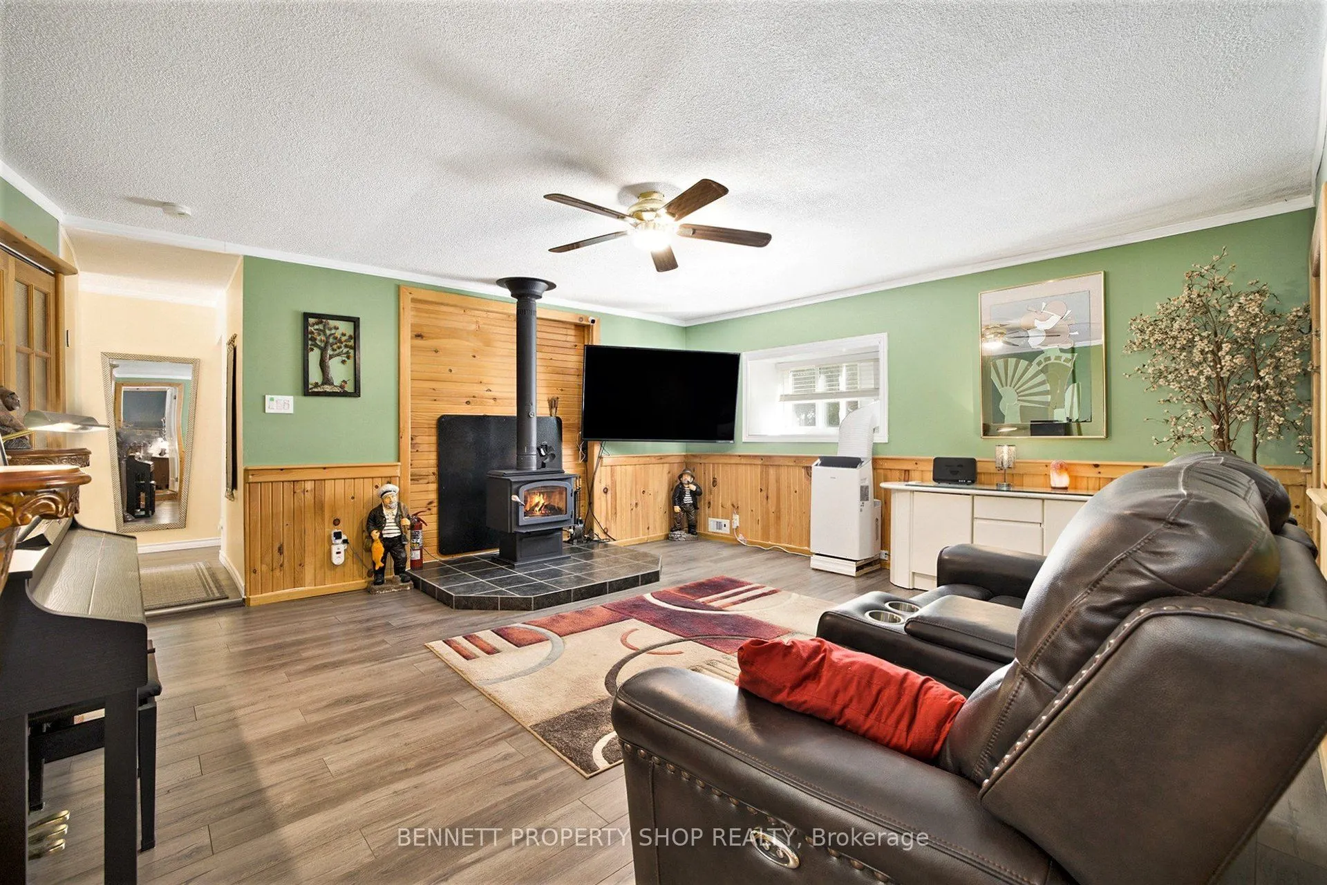 3834 Woodkilton Road