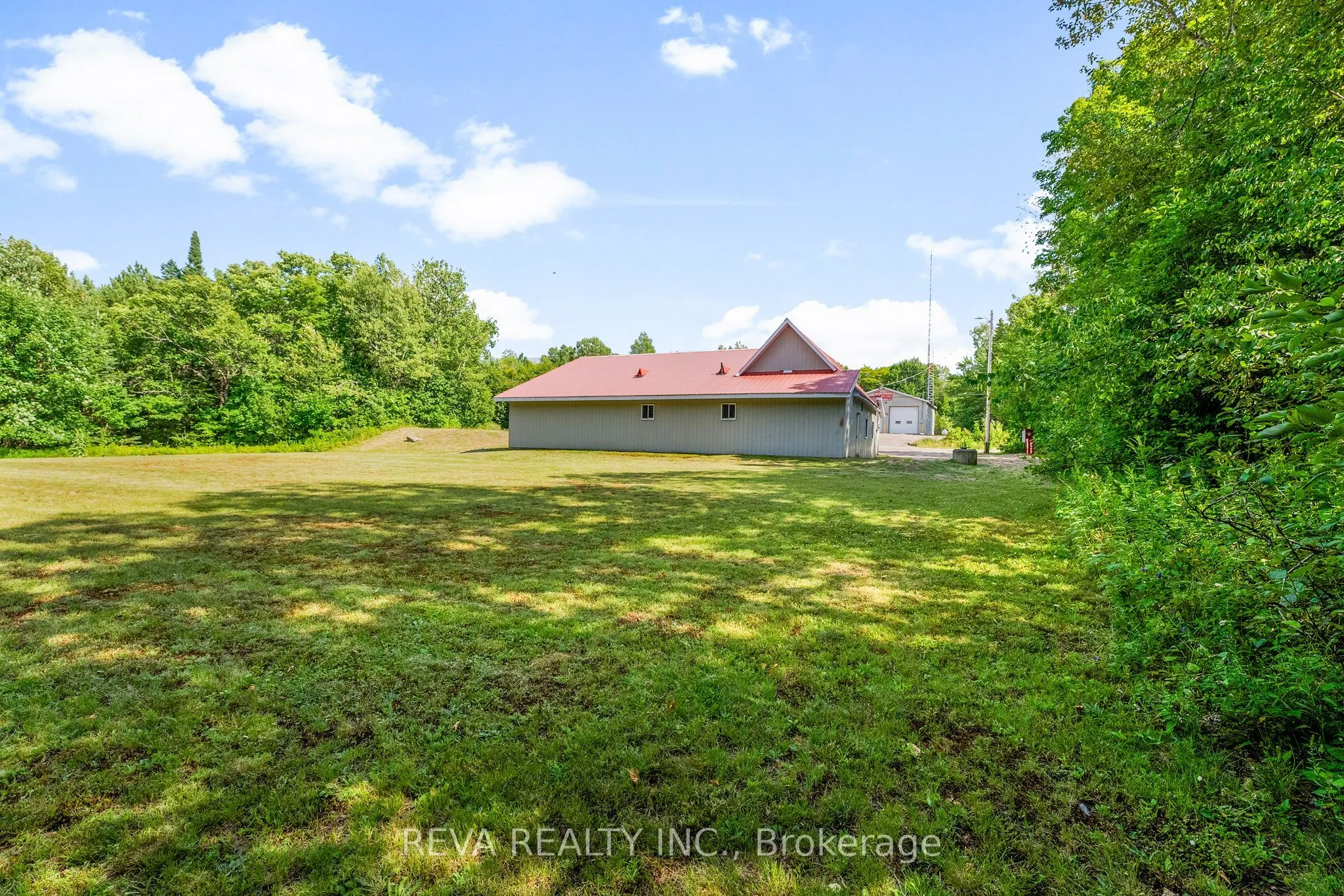 786 Centreview Road