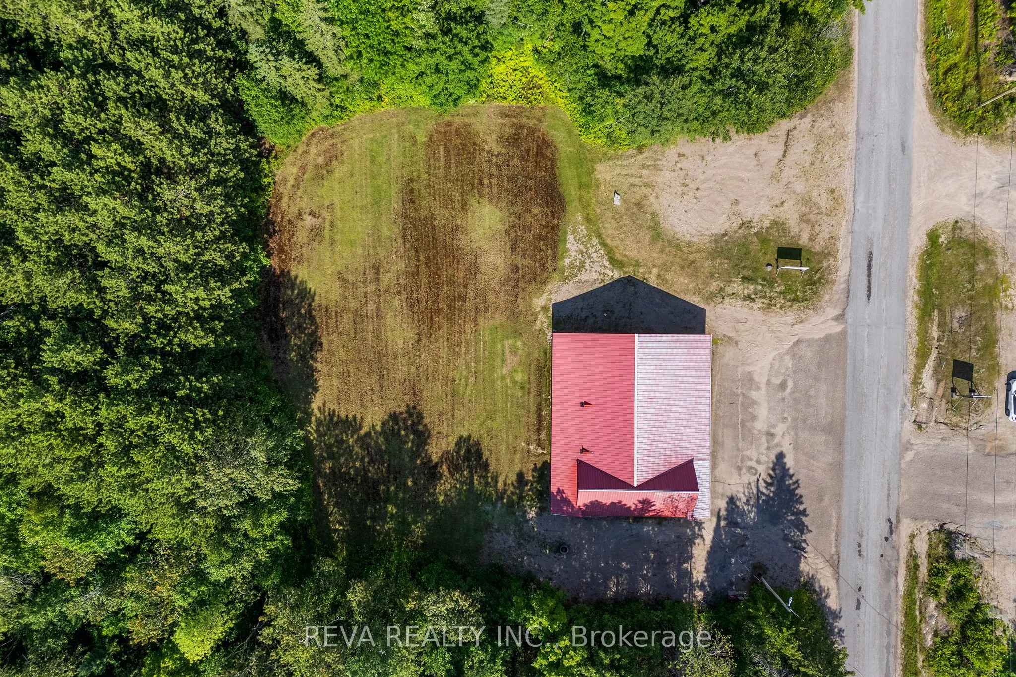 786 Centreview Road