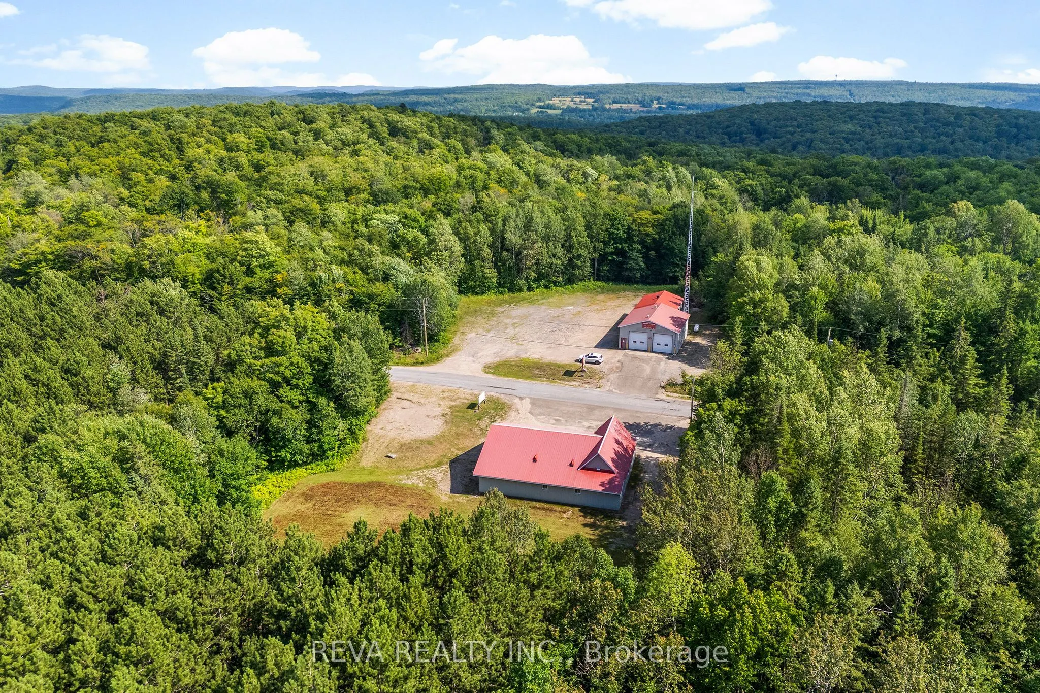 786 Centreview Road