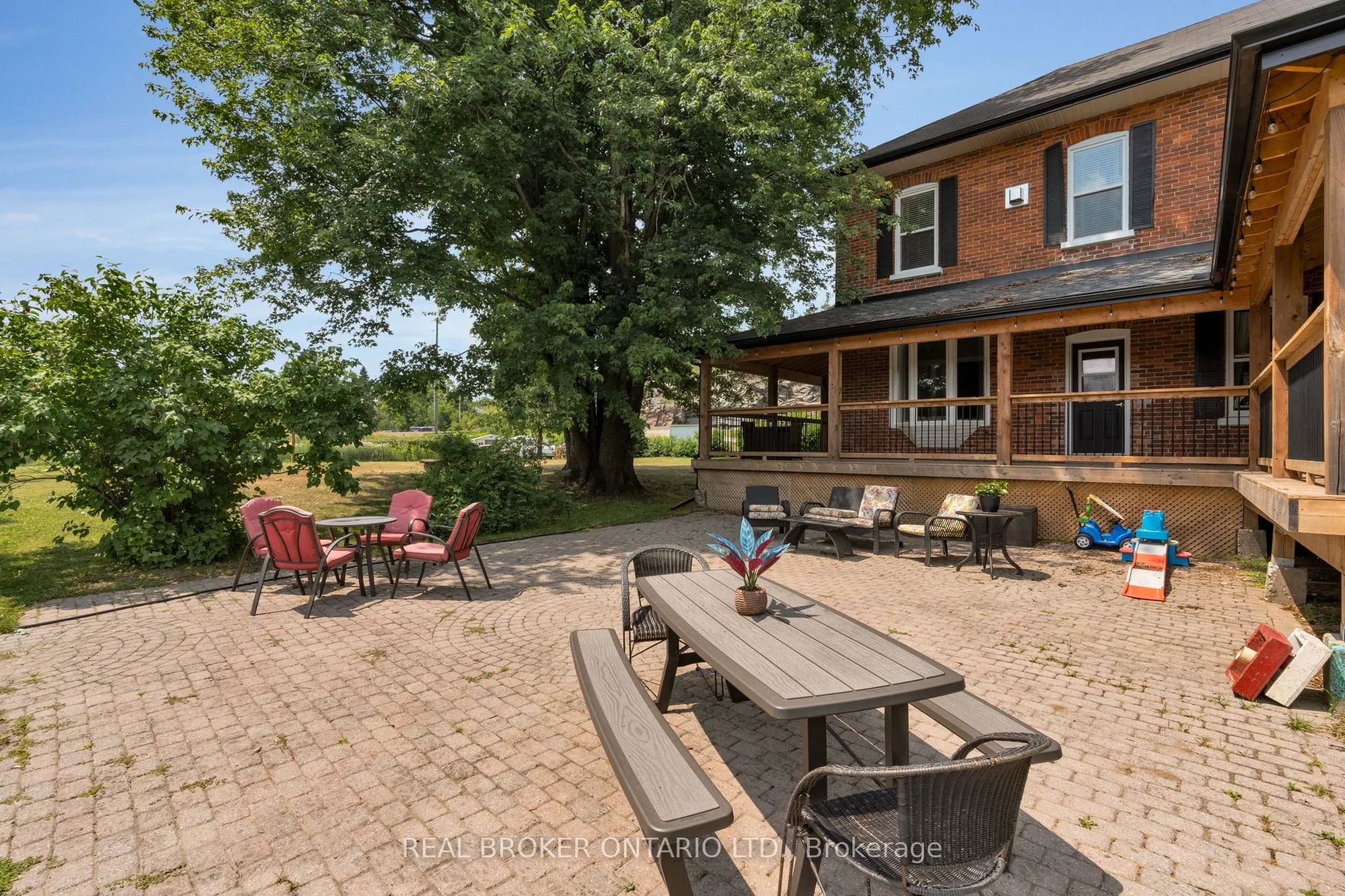 1002 Cowbell Lane
