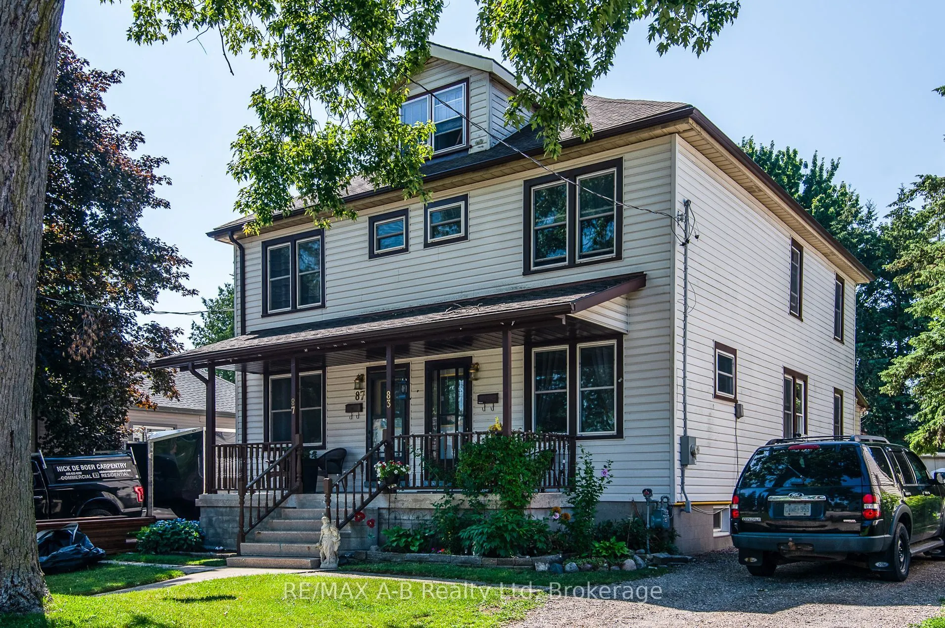83 East Gore Street