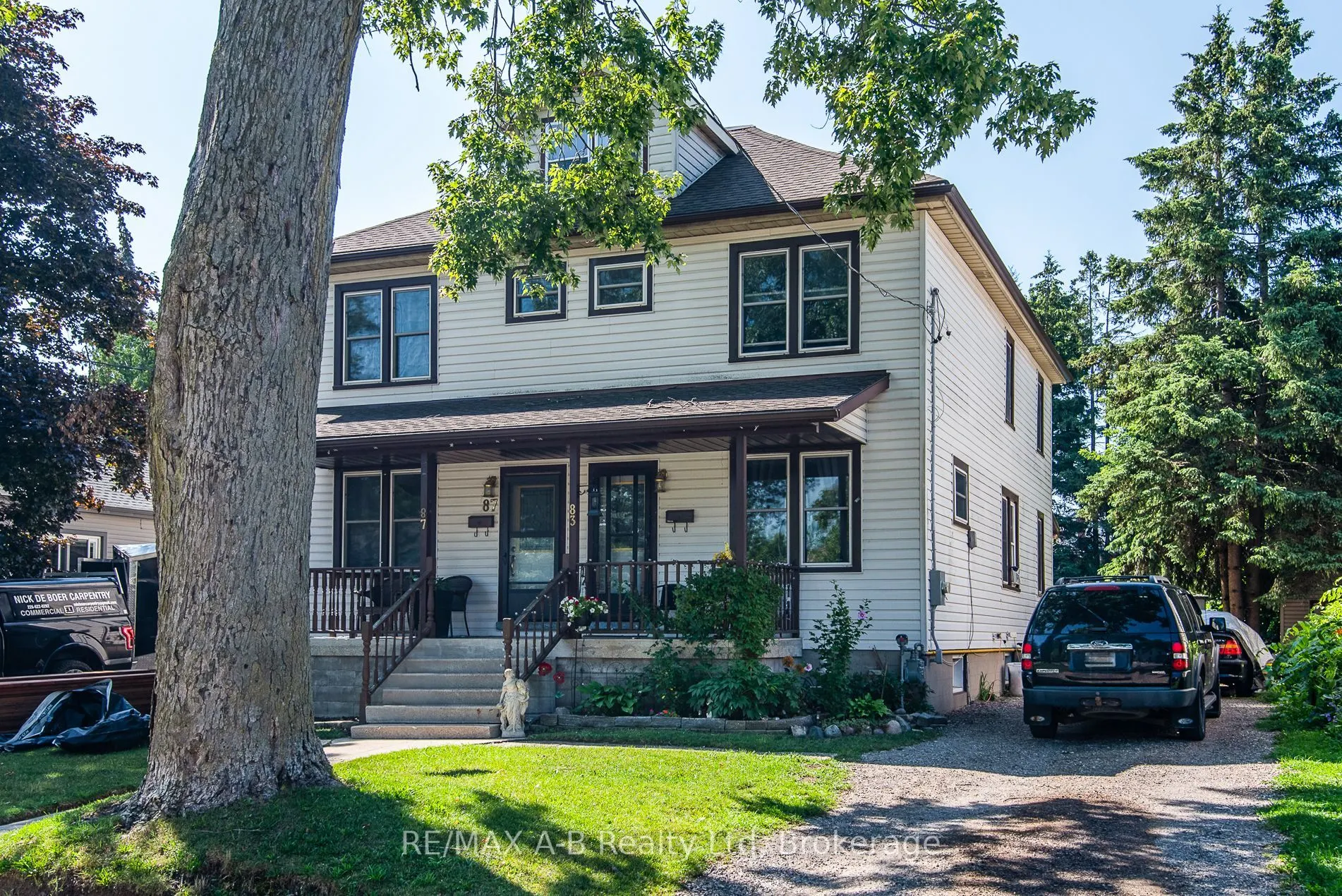 83 East Gore Street