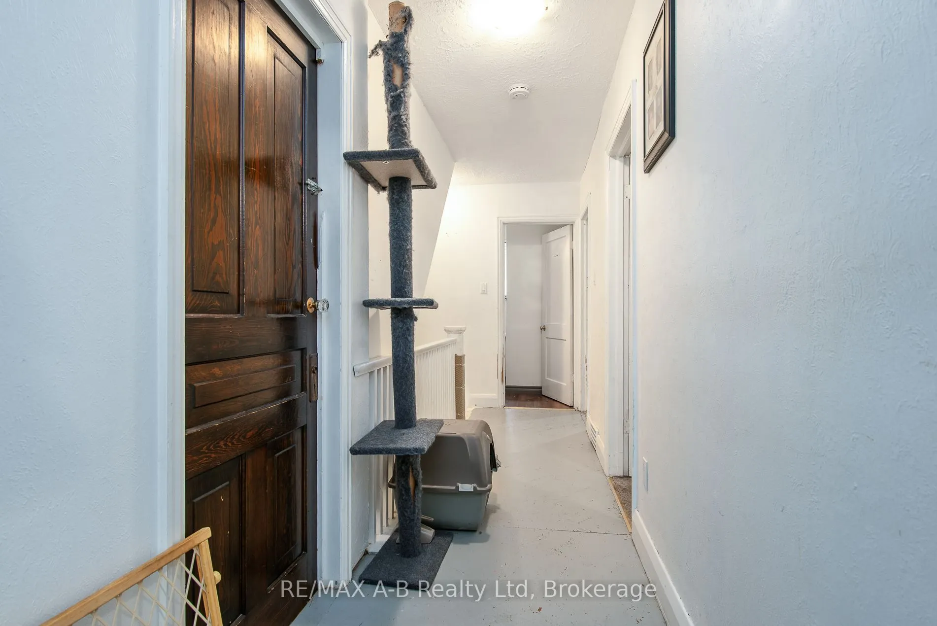 83 East Gore Street