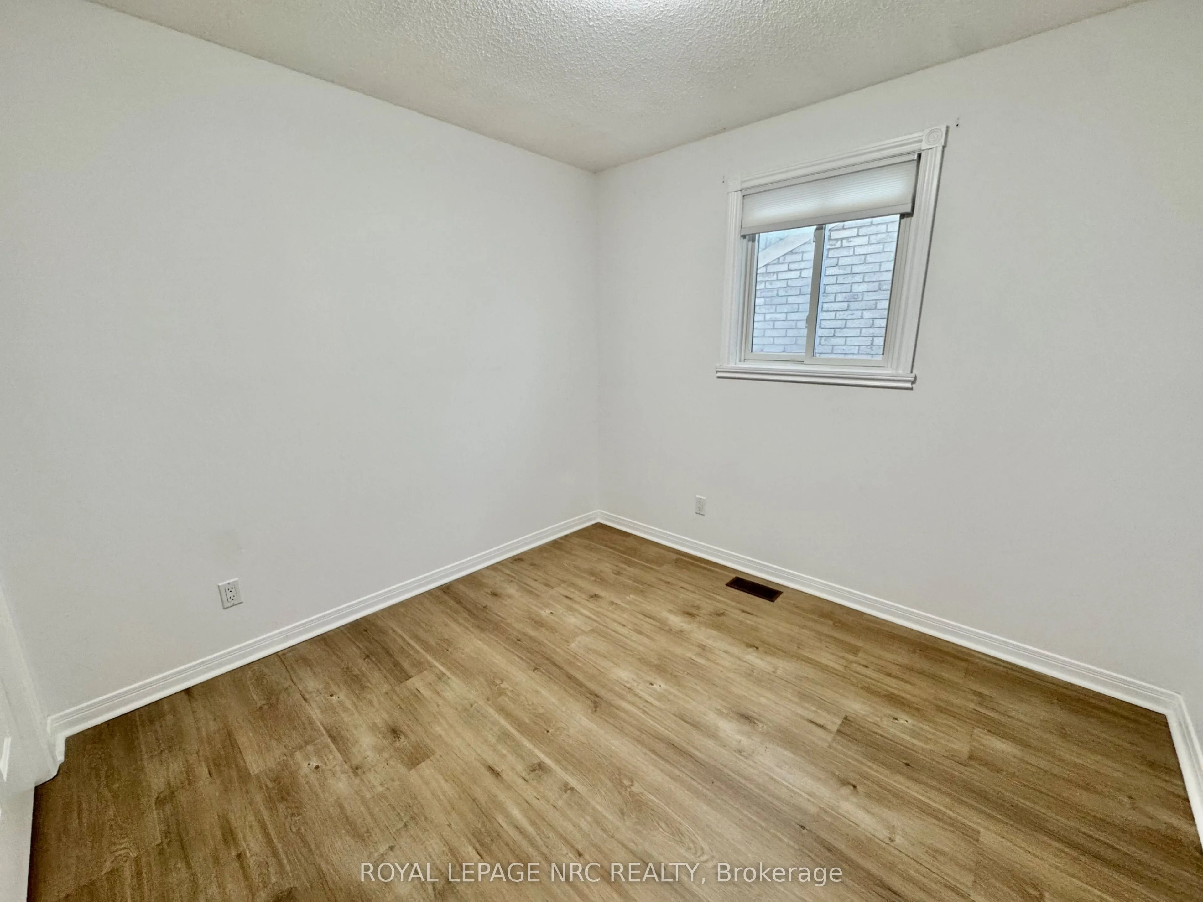 10 Cornwell Circle
