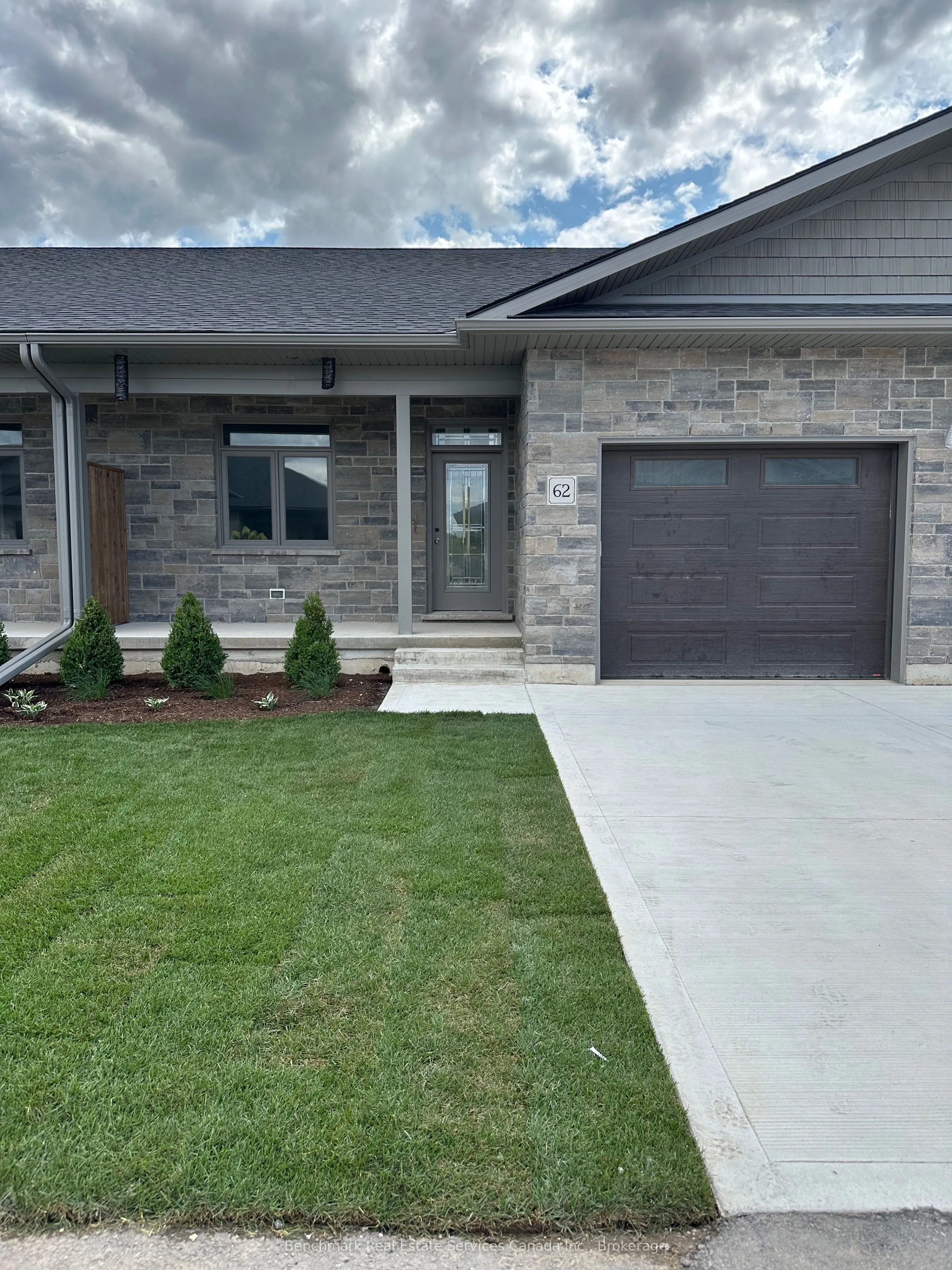 62 Cavalier Crescent #62