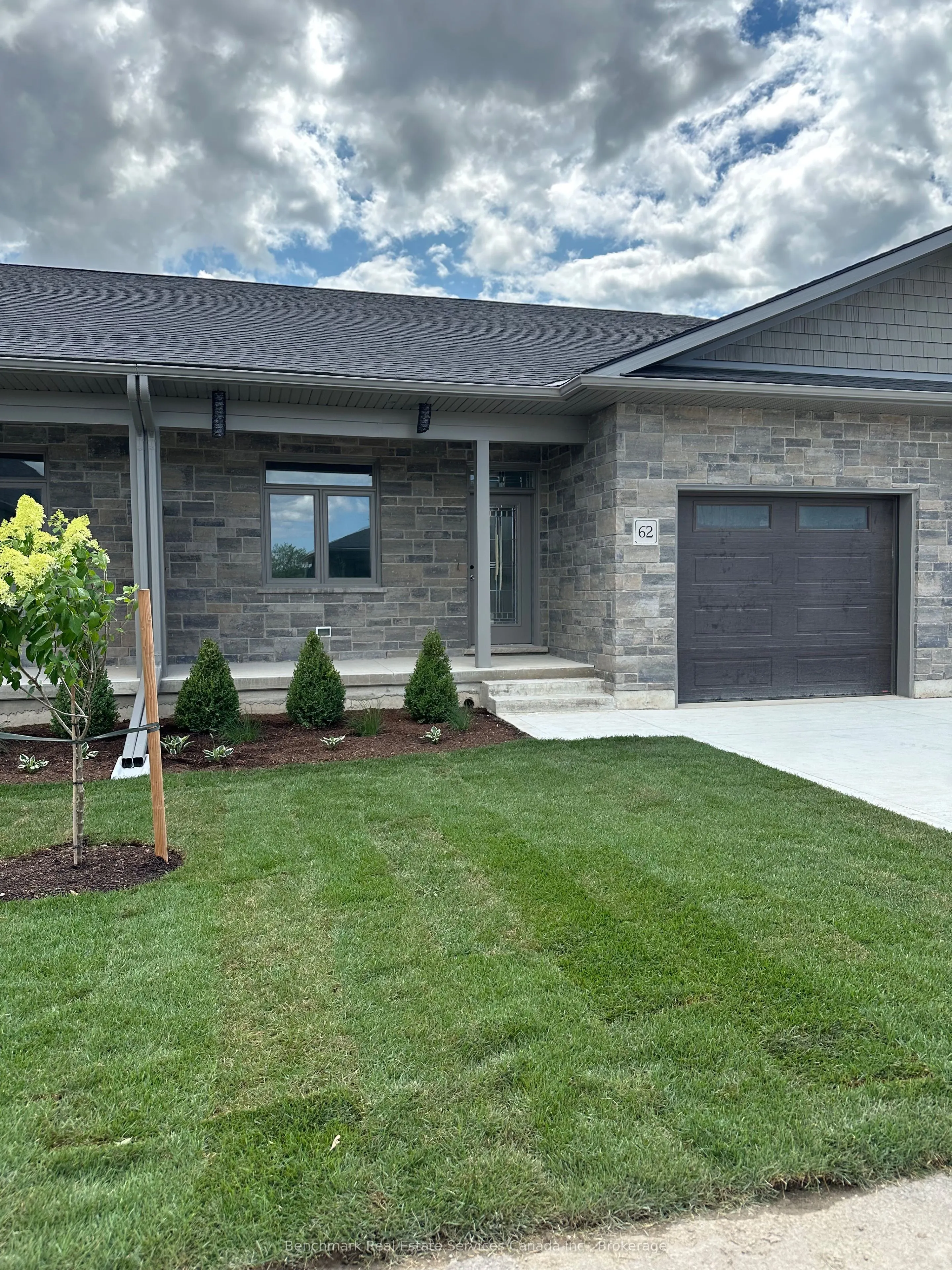 62 Cavalier Crescent #62