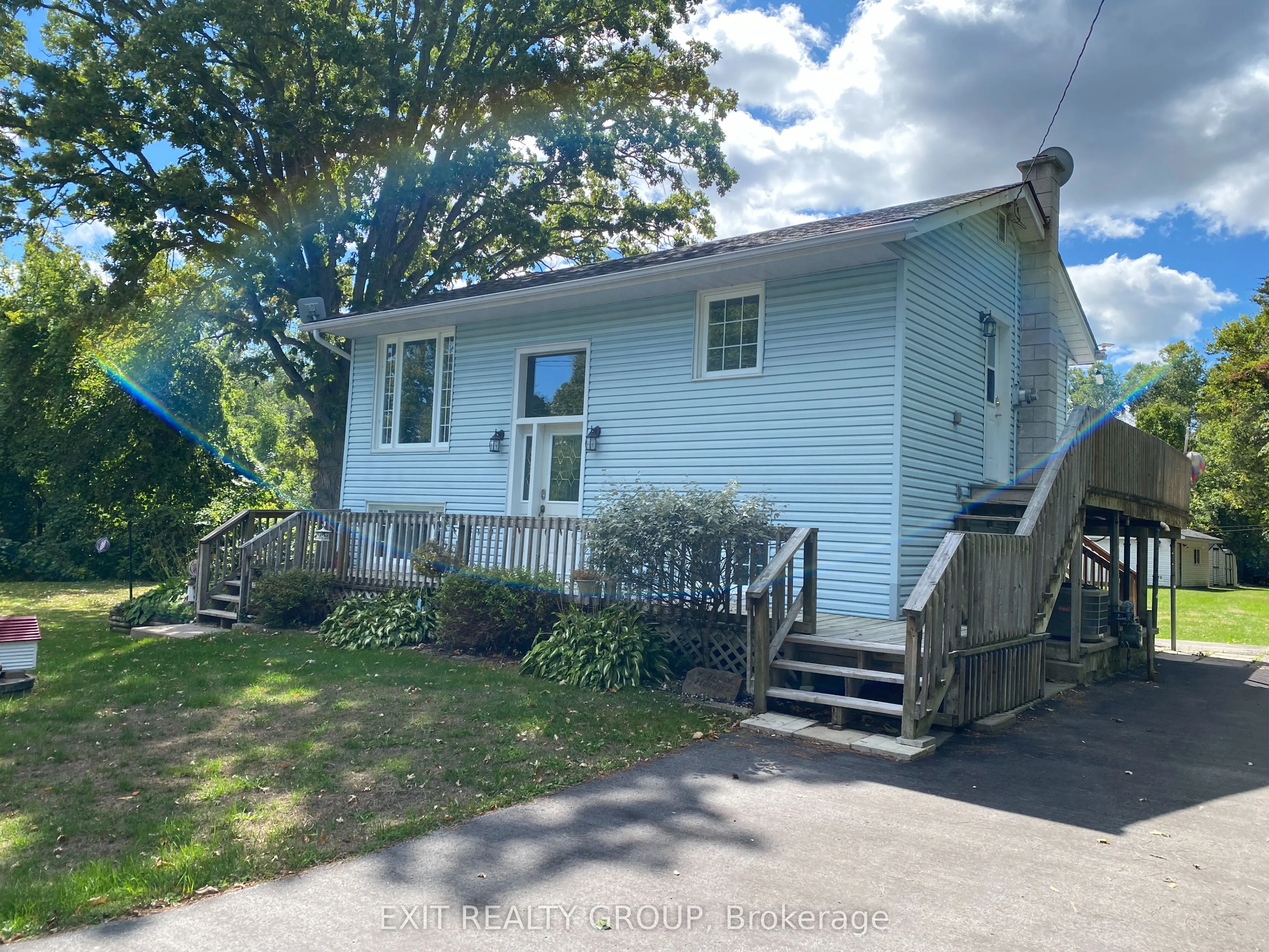 87 Bernard Long Road