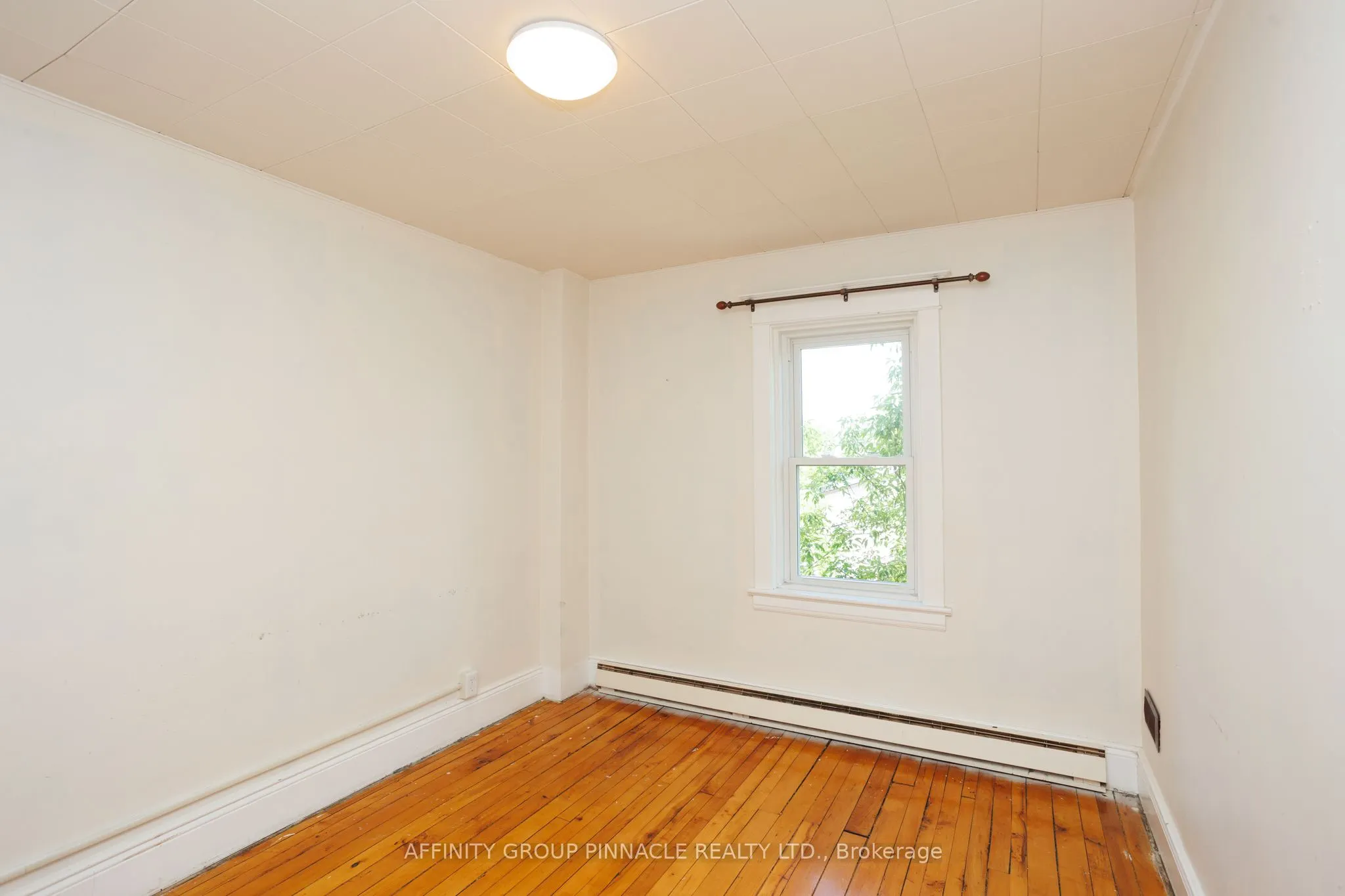 72 Melbourne Street W