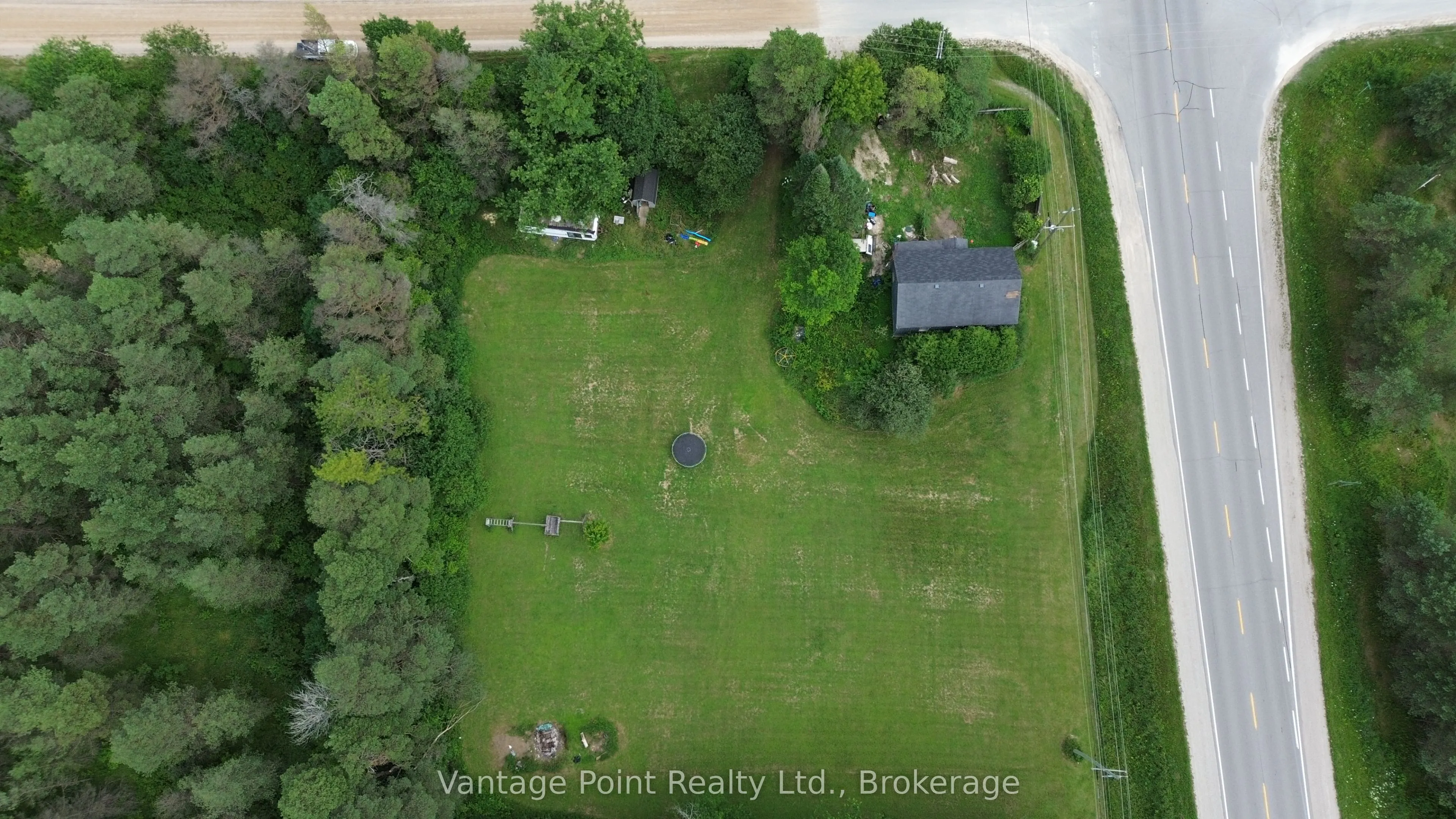 560335 70 Side Road