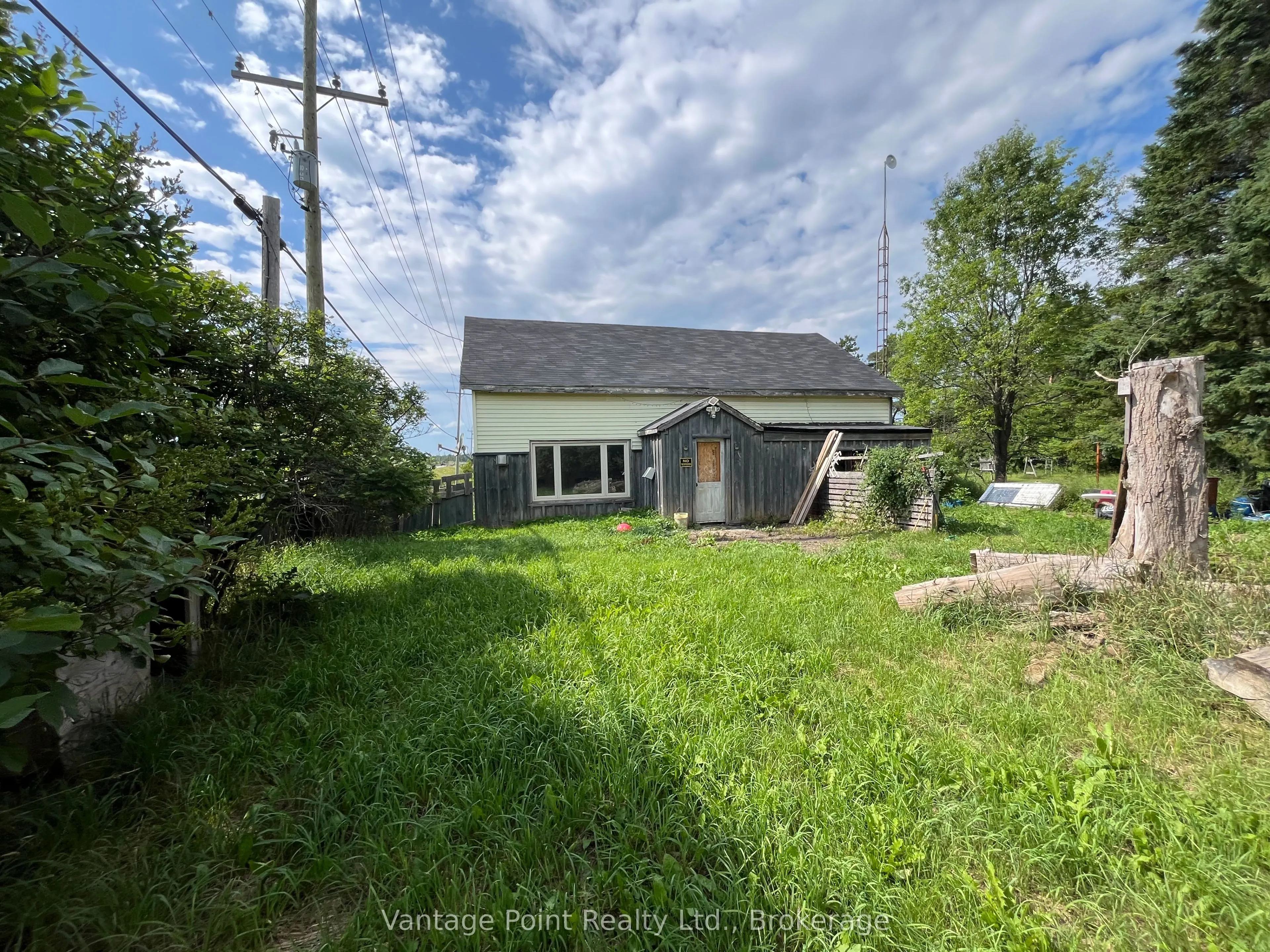 560335 70 Side Road