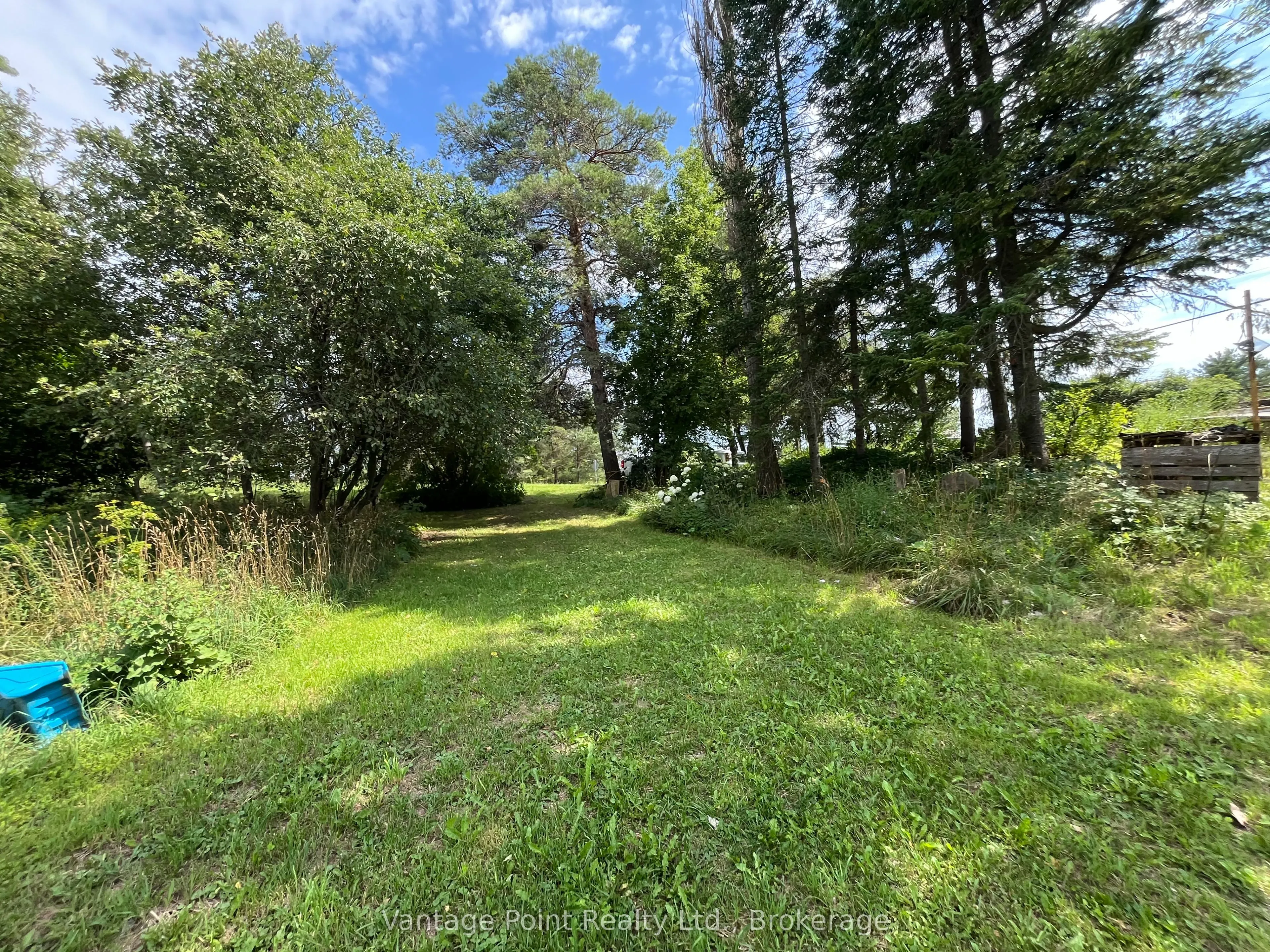 560335 70 Side Road