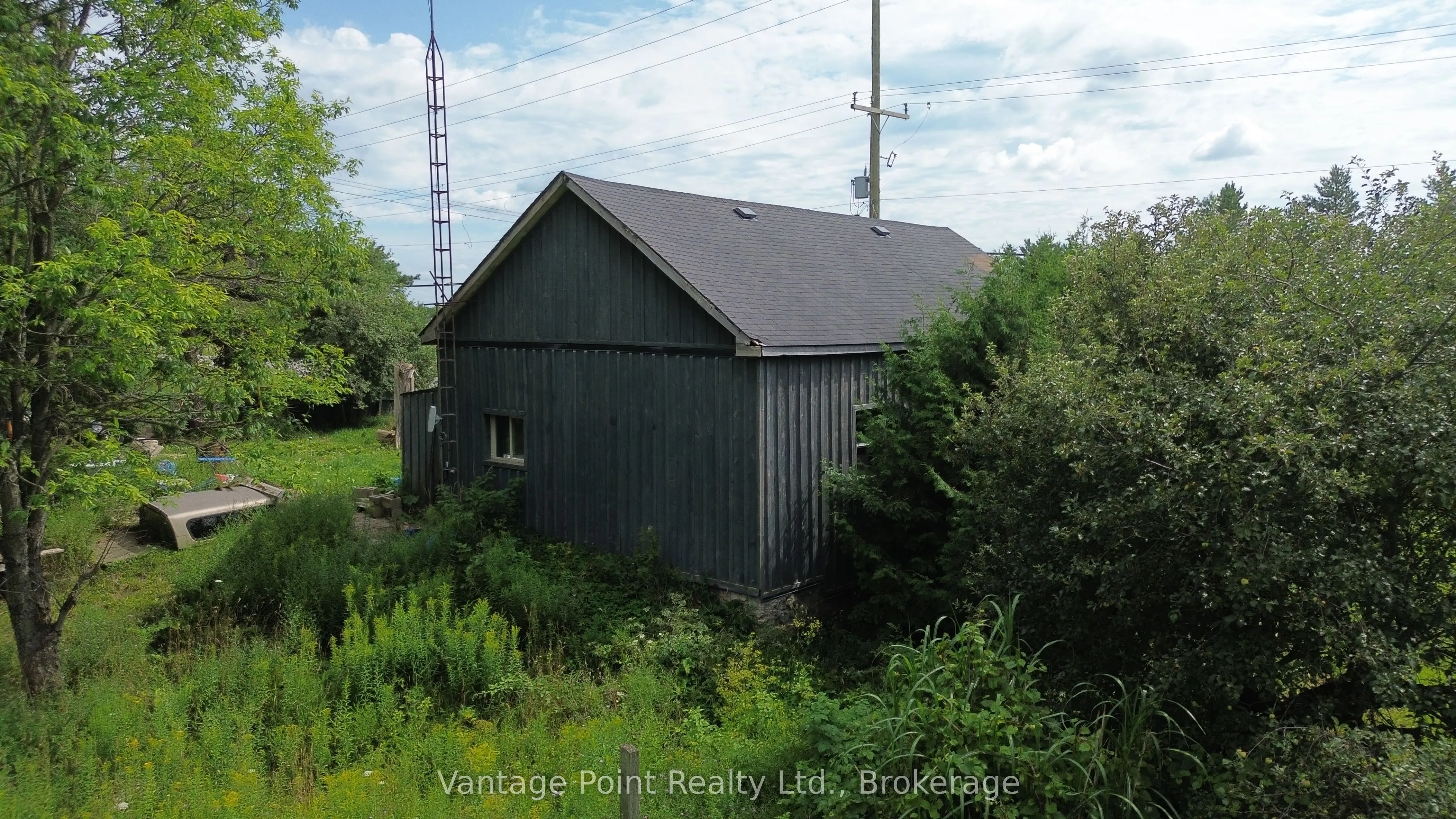 560335 70 Side Road