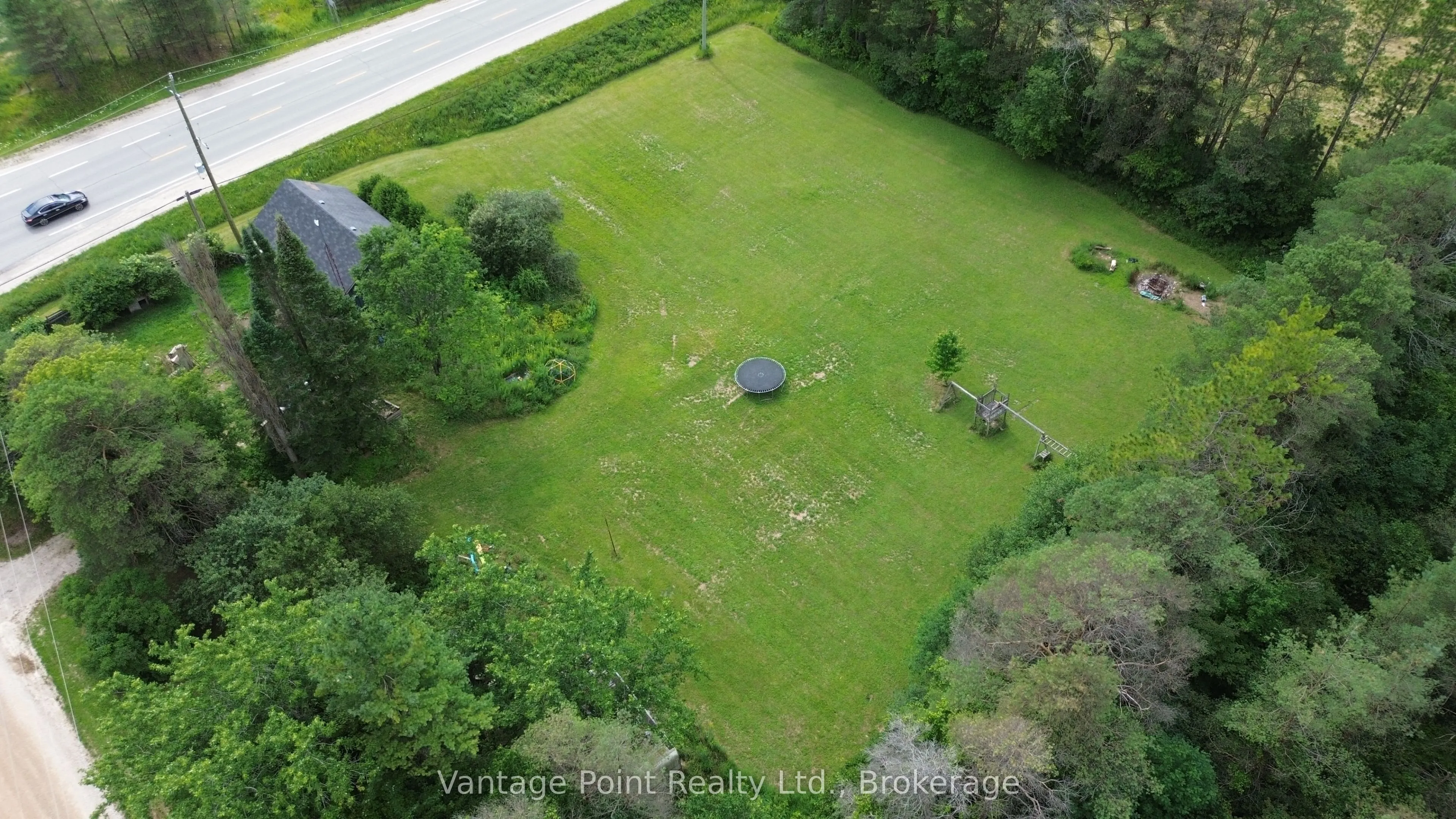 560335 70 Side Road