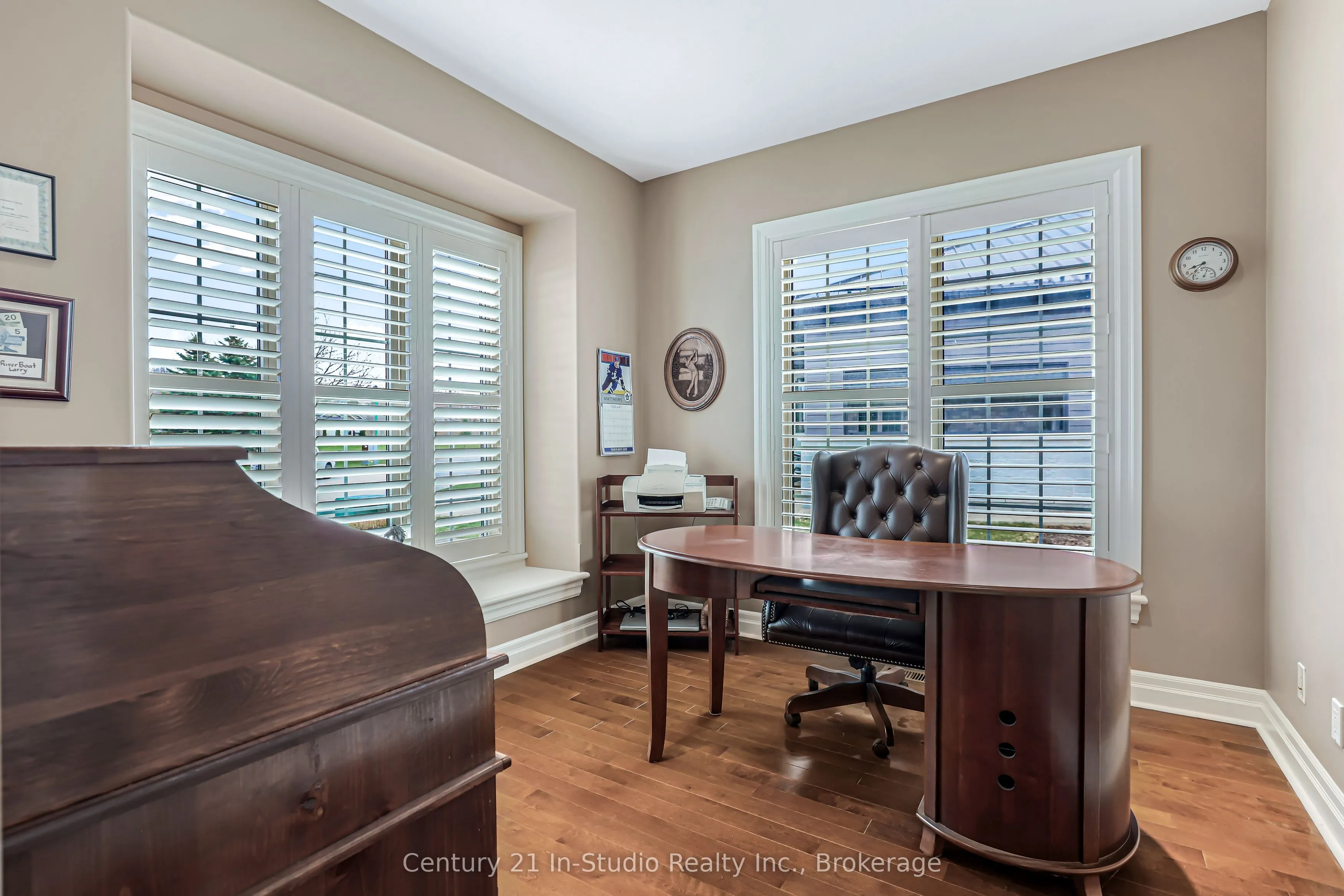 6 Glen Abbey Court