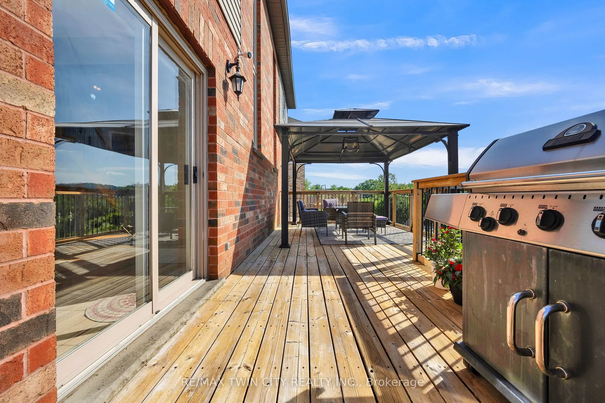 433 DOON SOUTH Drive