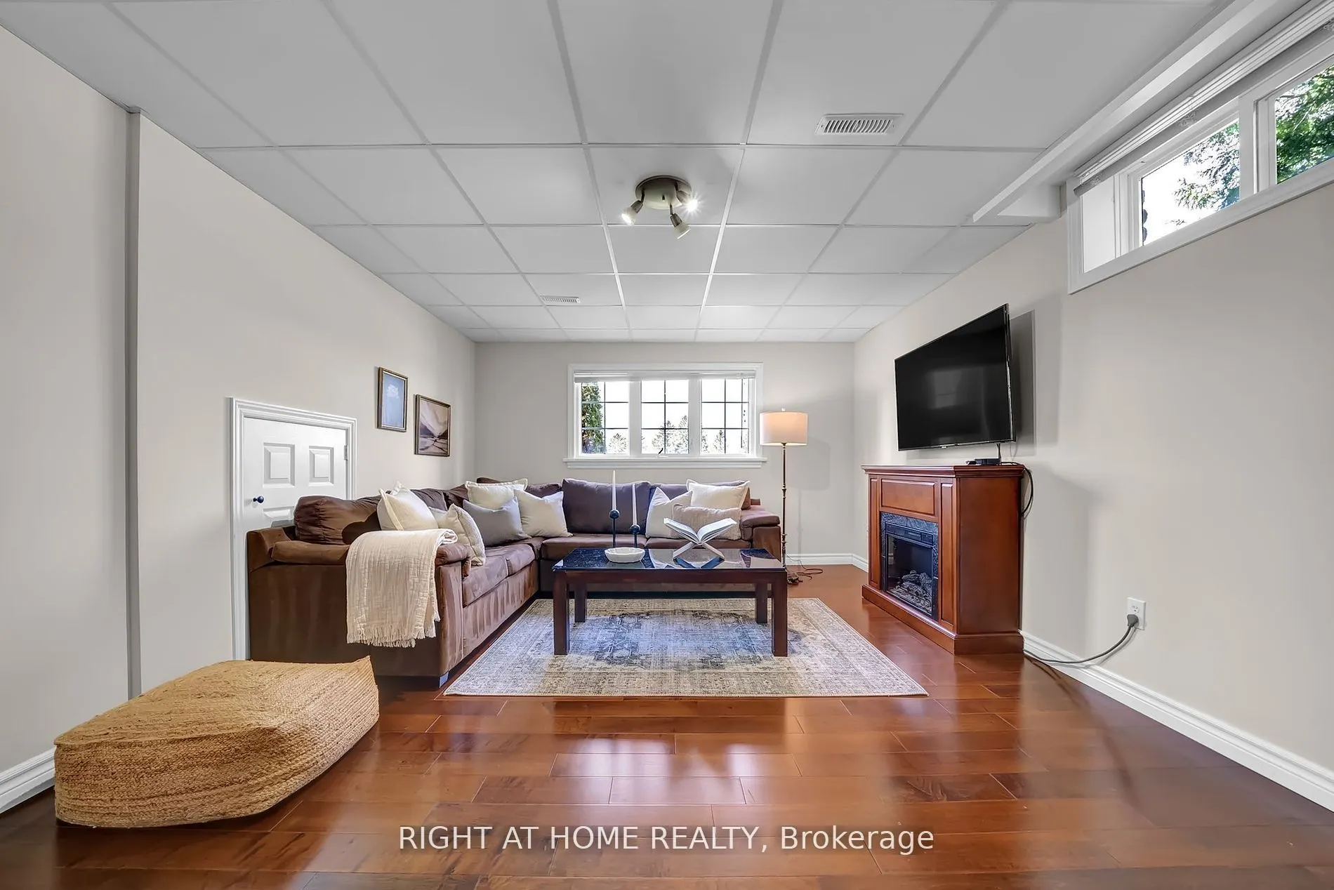 47 Meadowland Drive