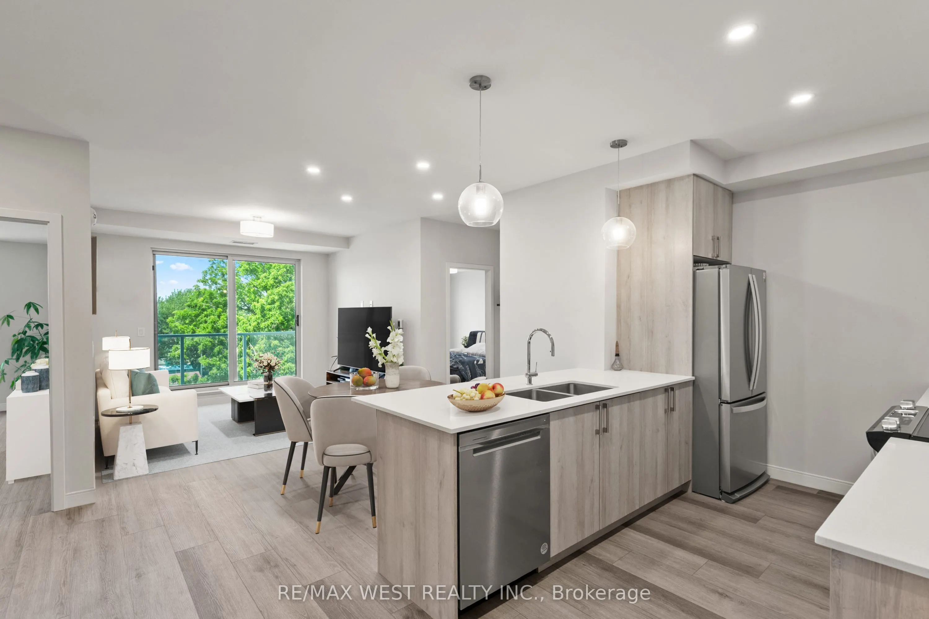 118 West Street #502
