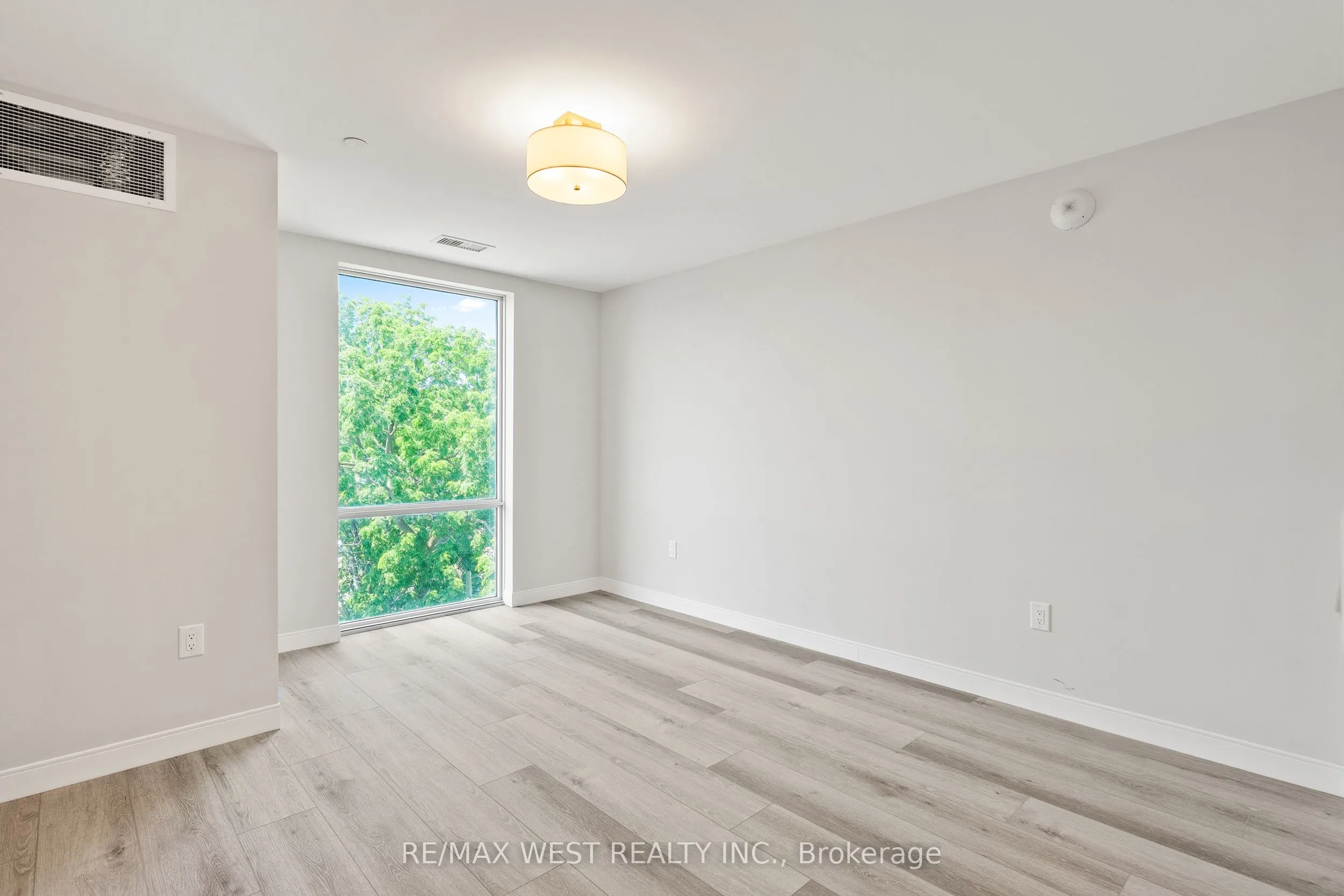 118 West Street #502