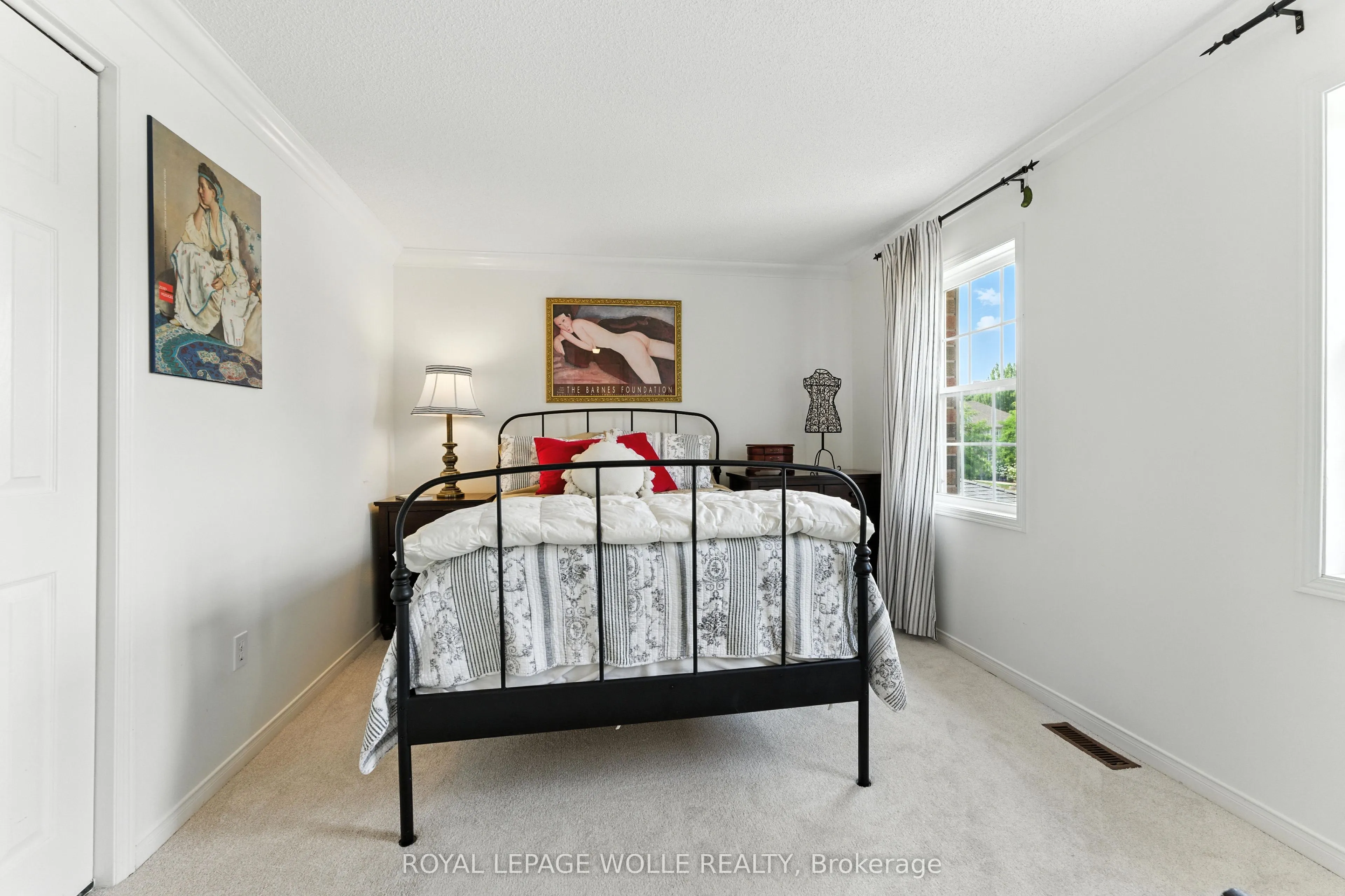 51 Strathroy Crescent