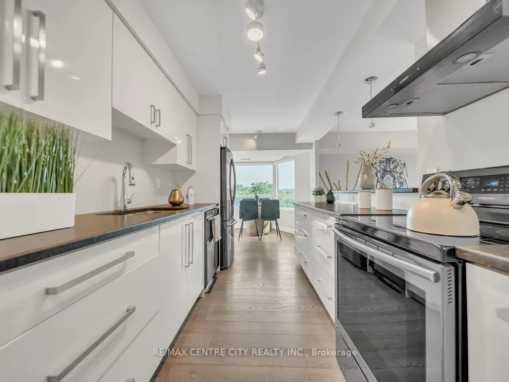 521 Riverside Drive, #611