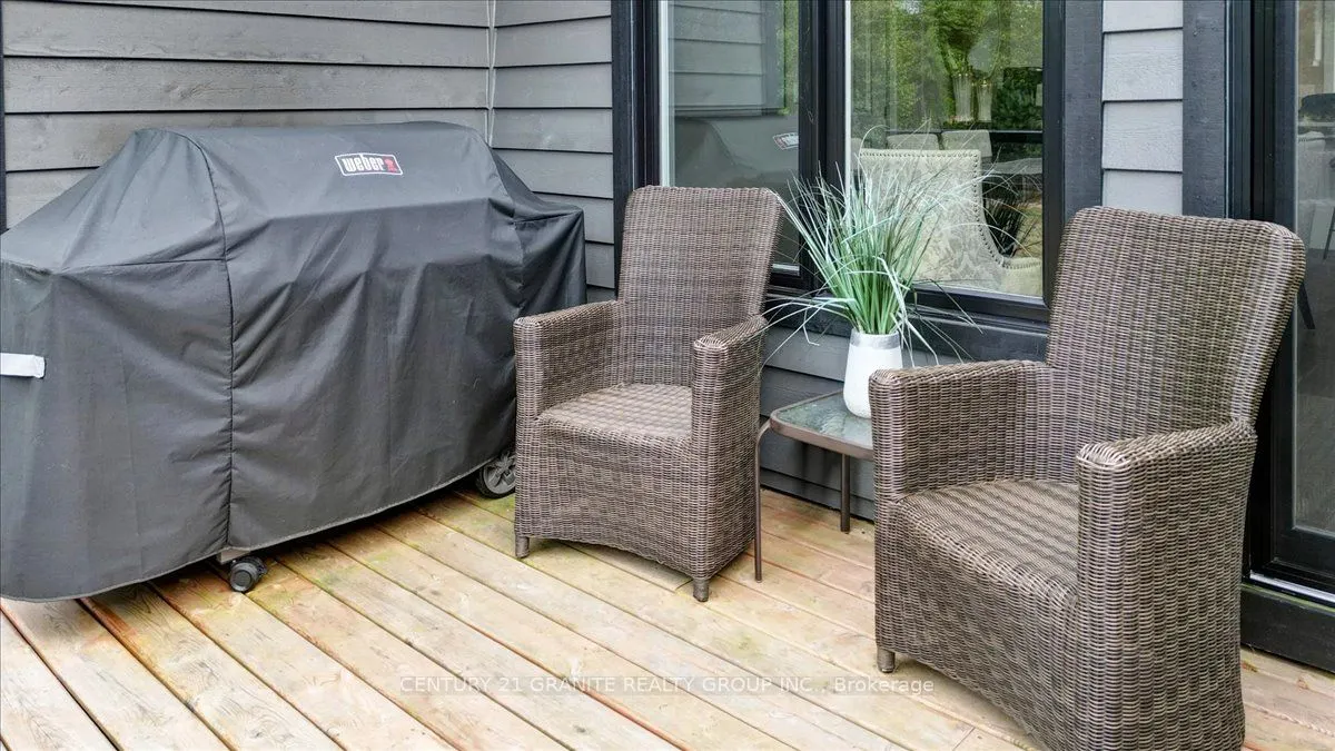 9 Bancroft Ridge Drive