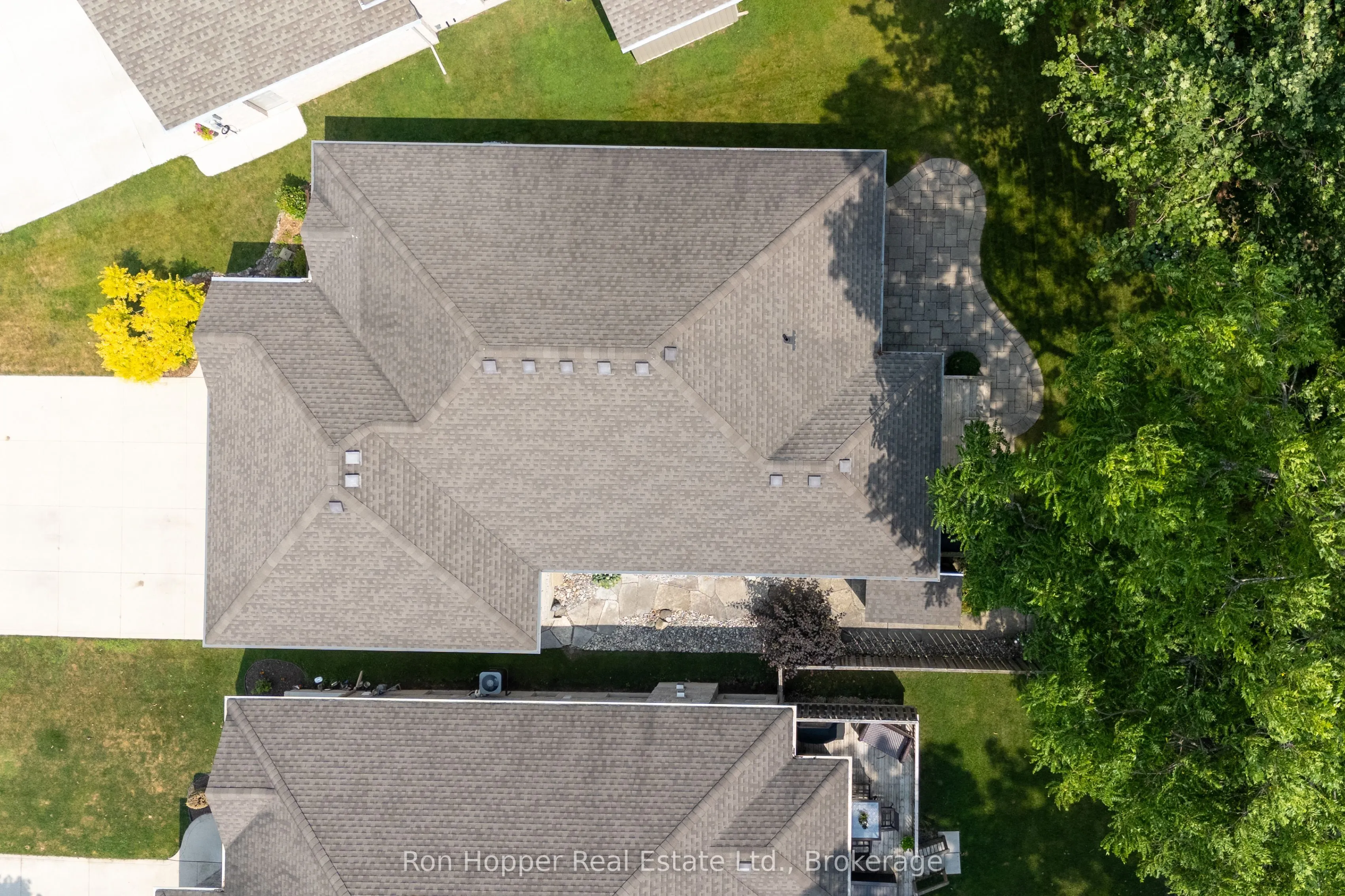 217 2nd Street W