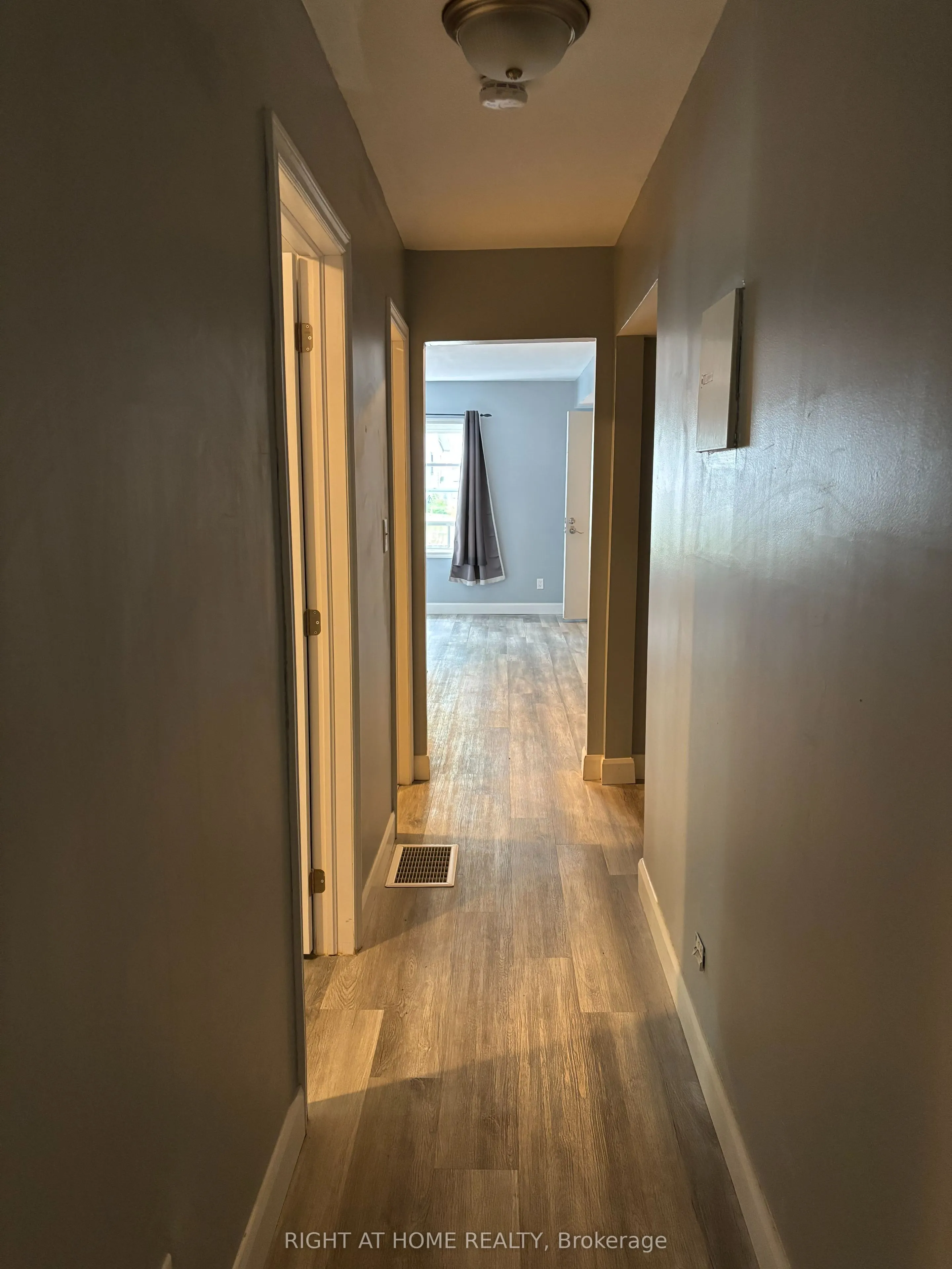 41 PELLISSIER Street S
