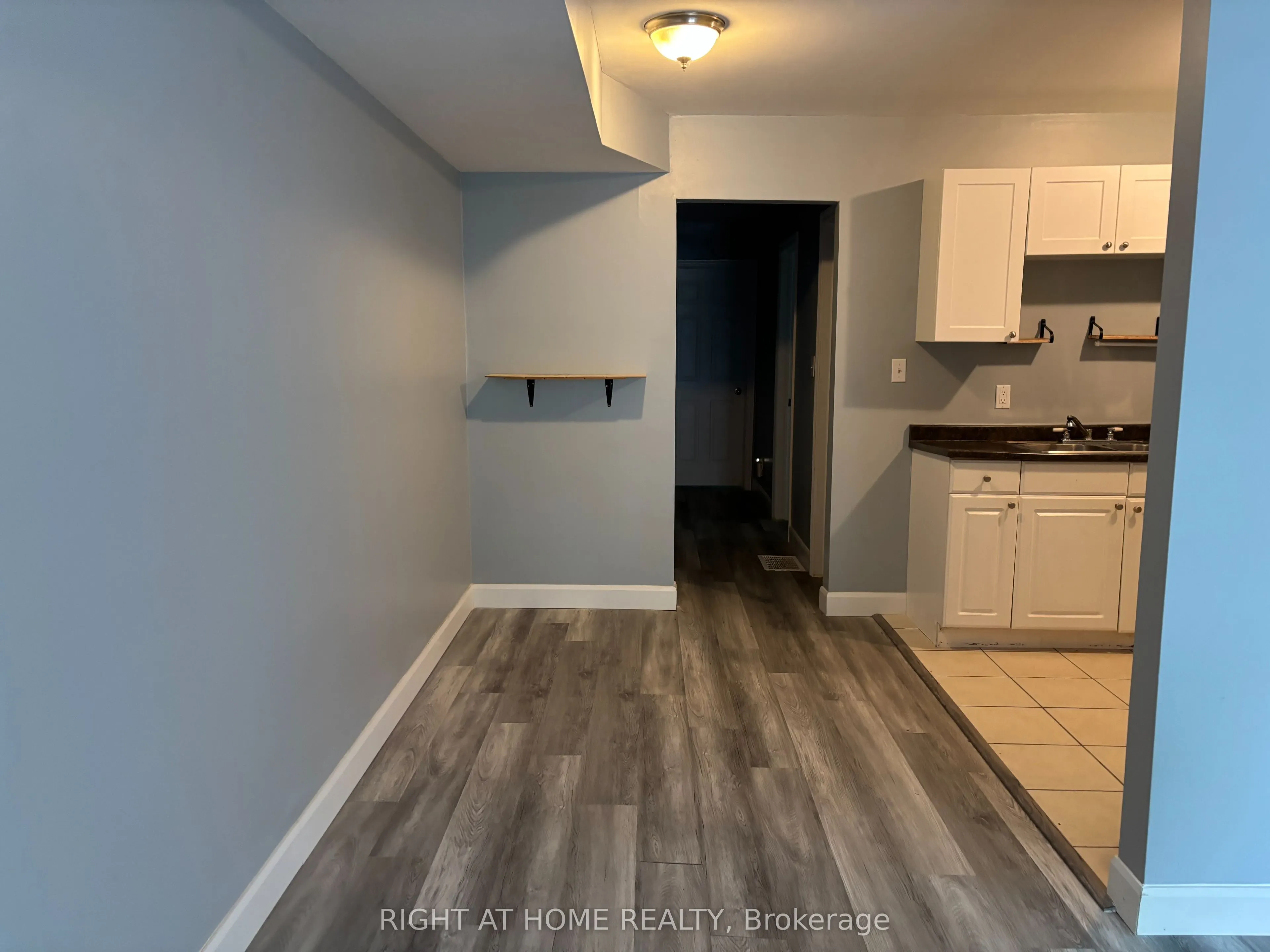 41 PELLISSIER Street S